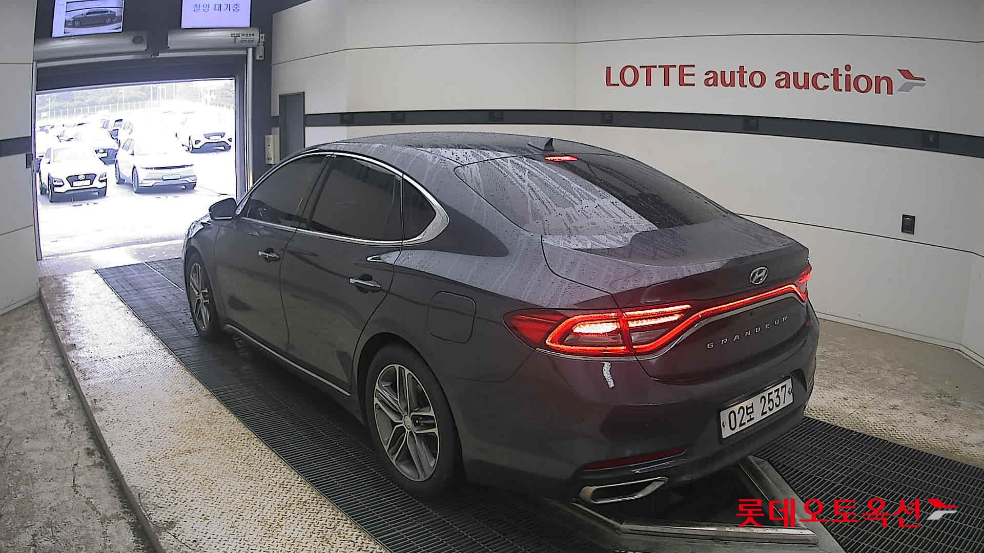 2019 - hyundai grandeur
