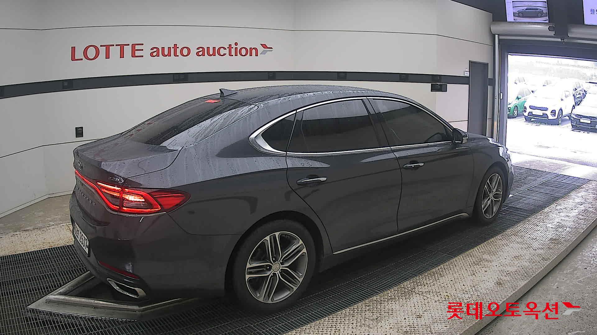 2019 - hyundai grandeur
