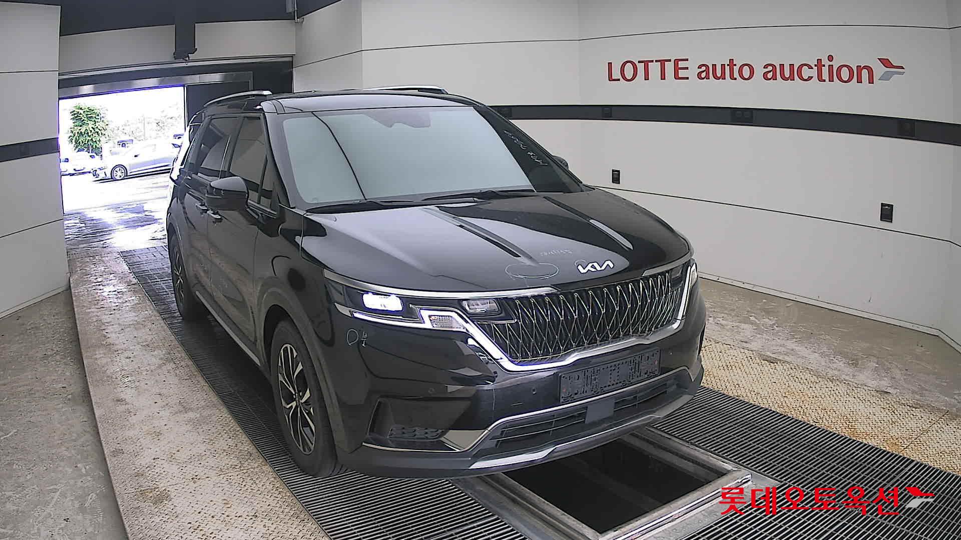 2022 - kia carnival