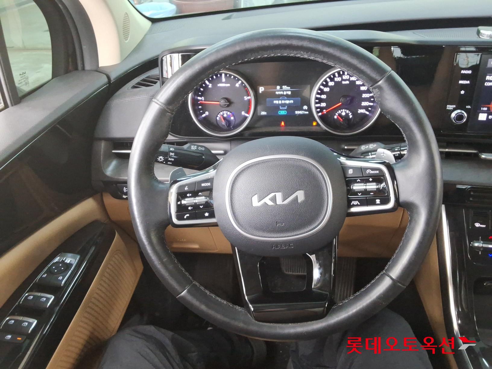 2022 - kia carnival