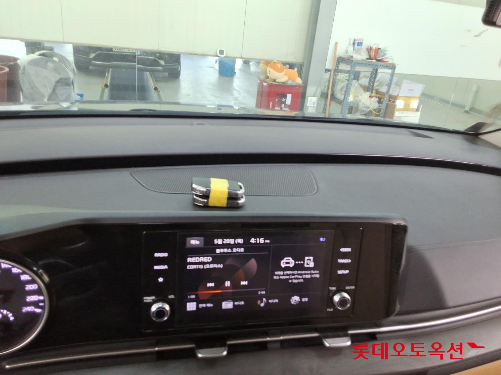 2022 - kia carnival