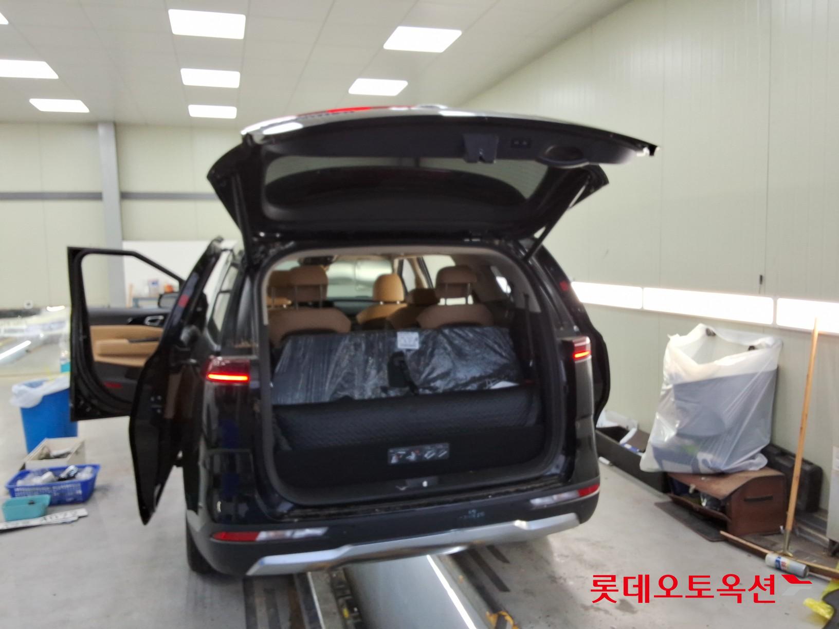 2021 - kia carnival