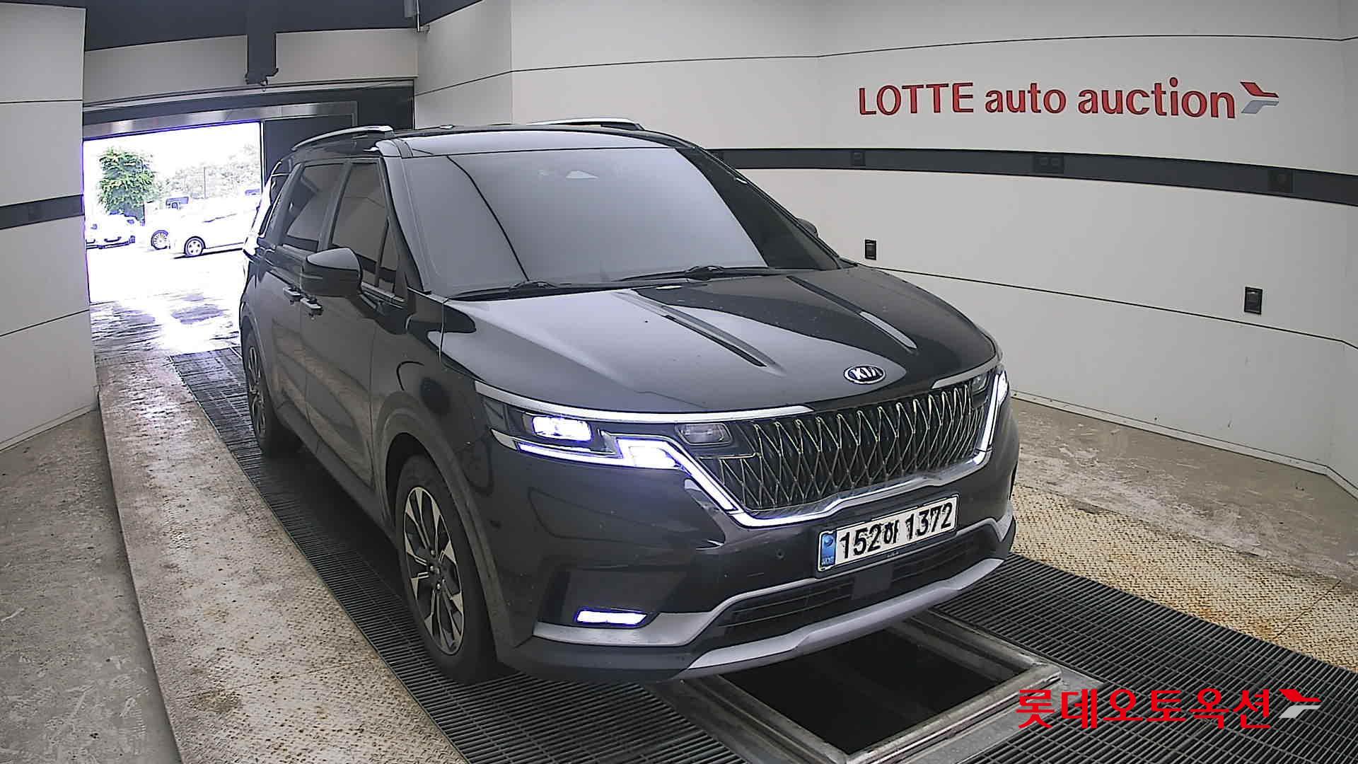 2021 - kia carnival