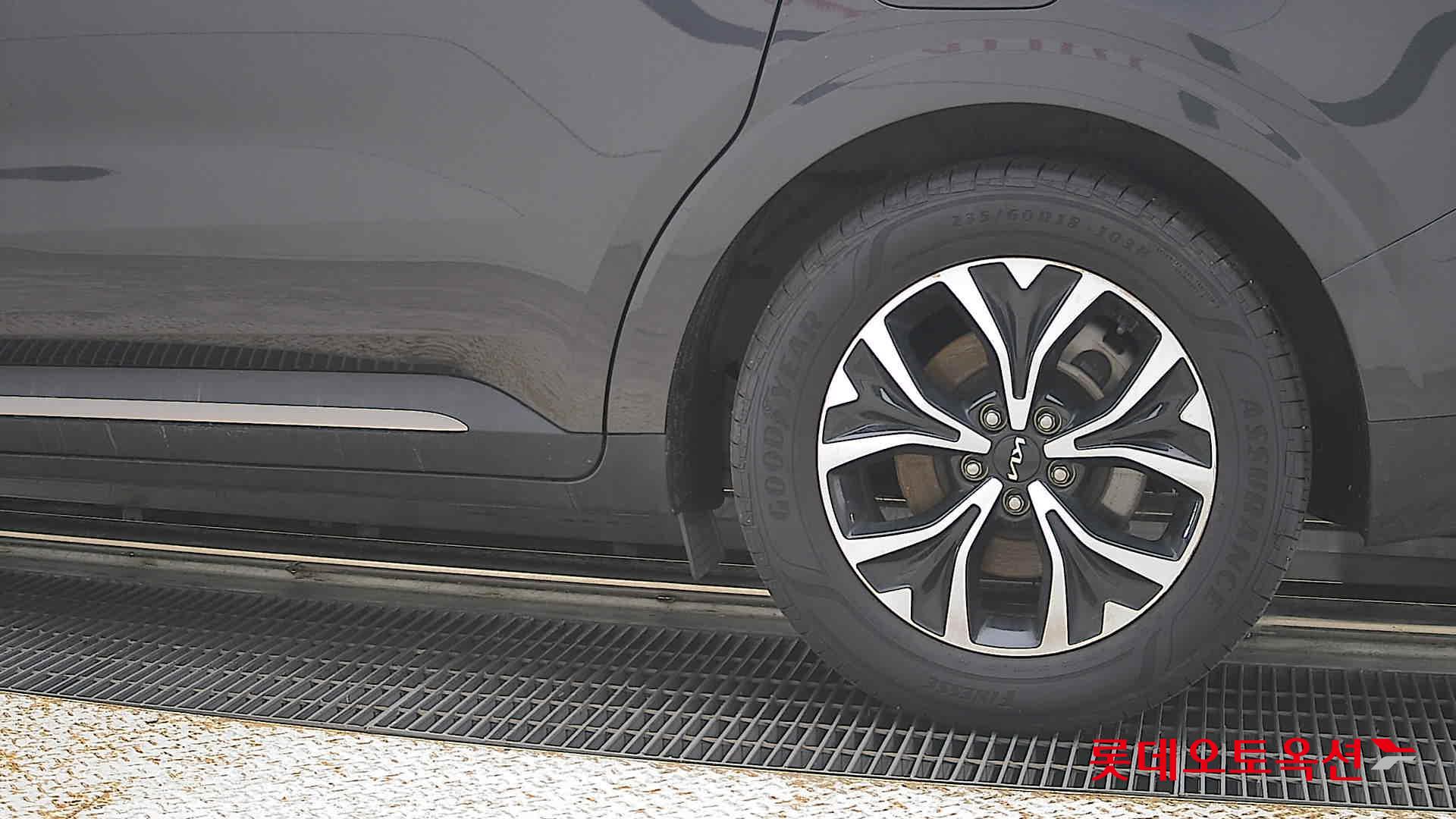 2022 - kia carnival