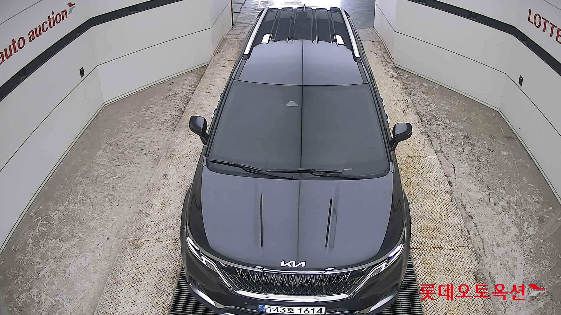 2022 - kia carnival