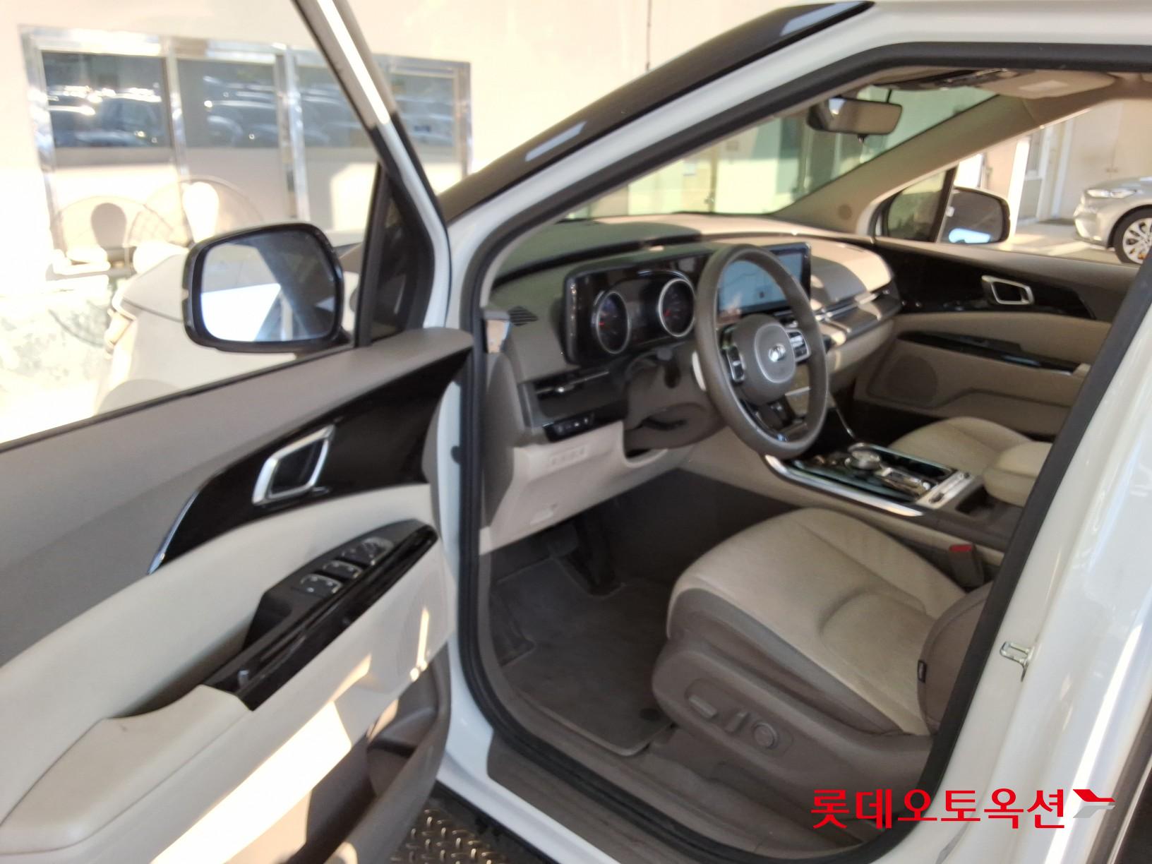 2021 - kia carnival