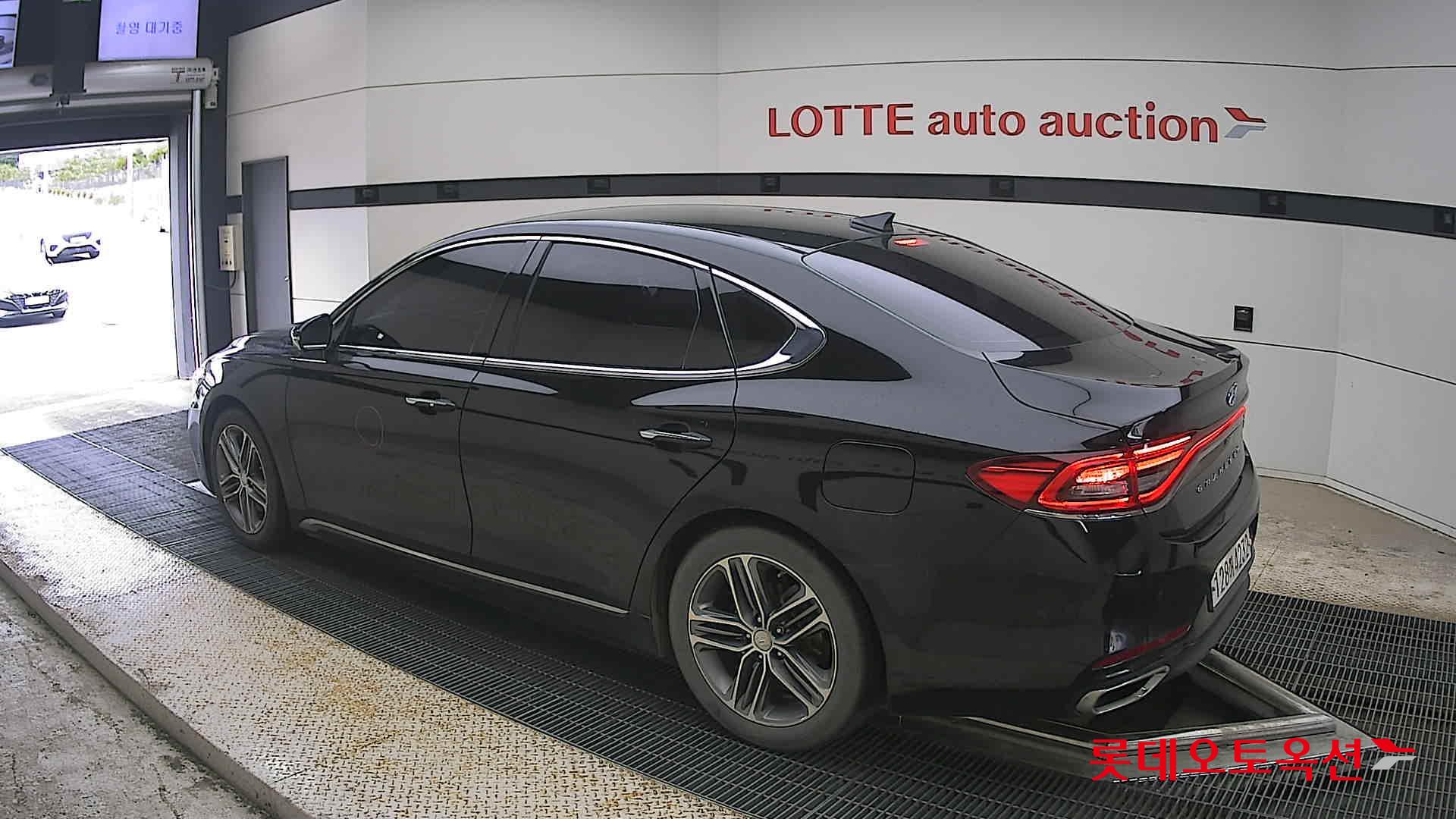 2019 - hyundai grandeur