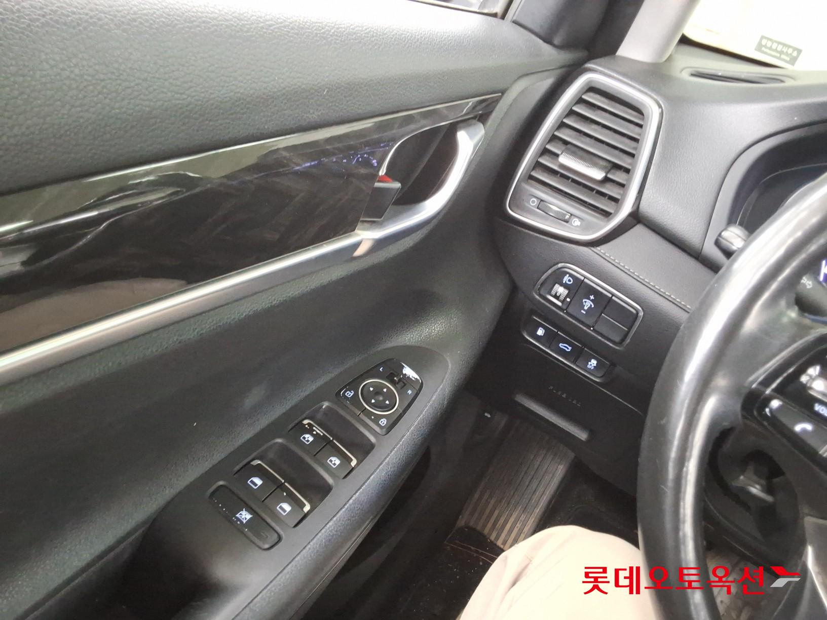 2019 - hyundai grandeur