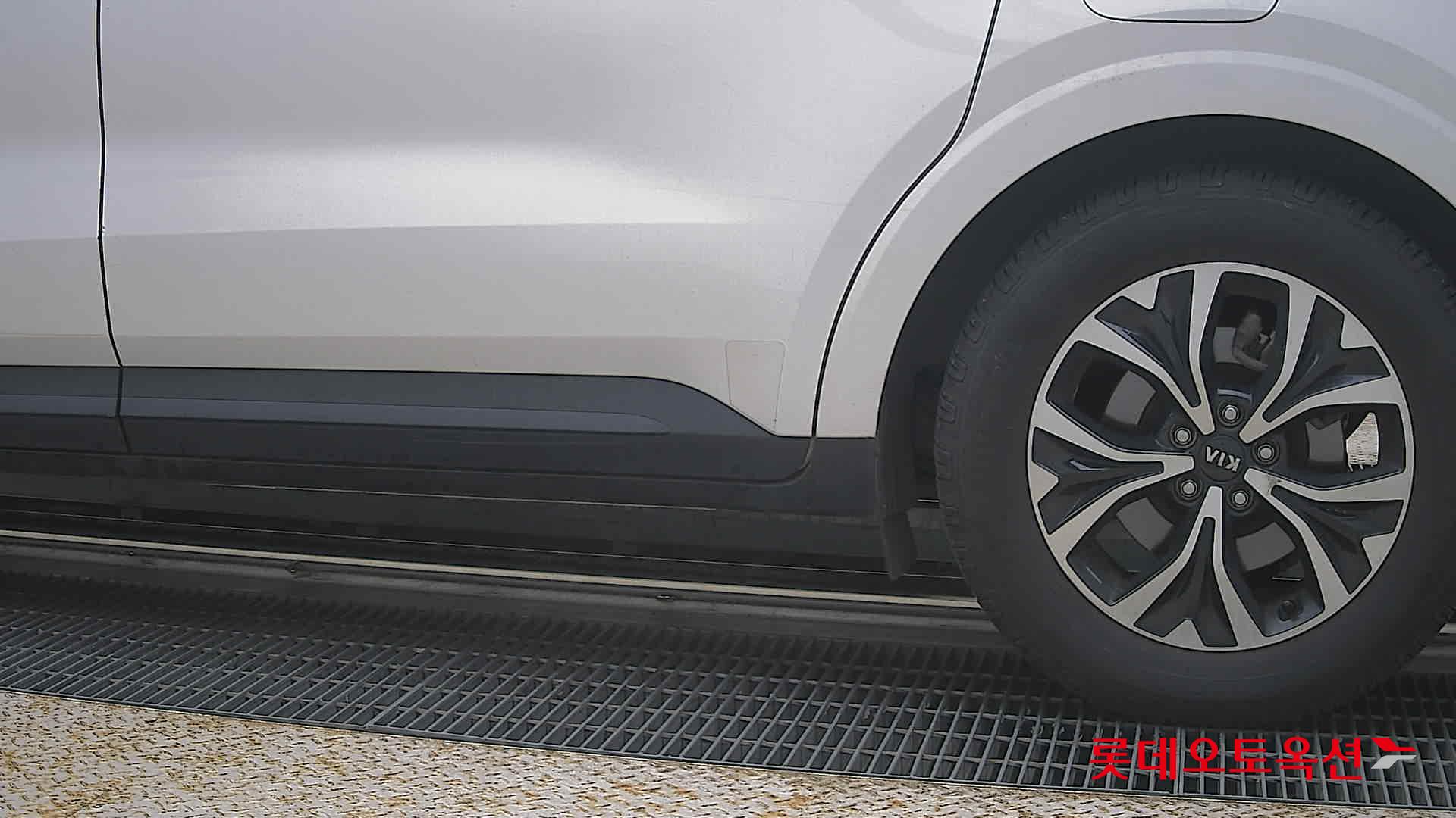 2021 - kia carnival