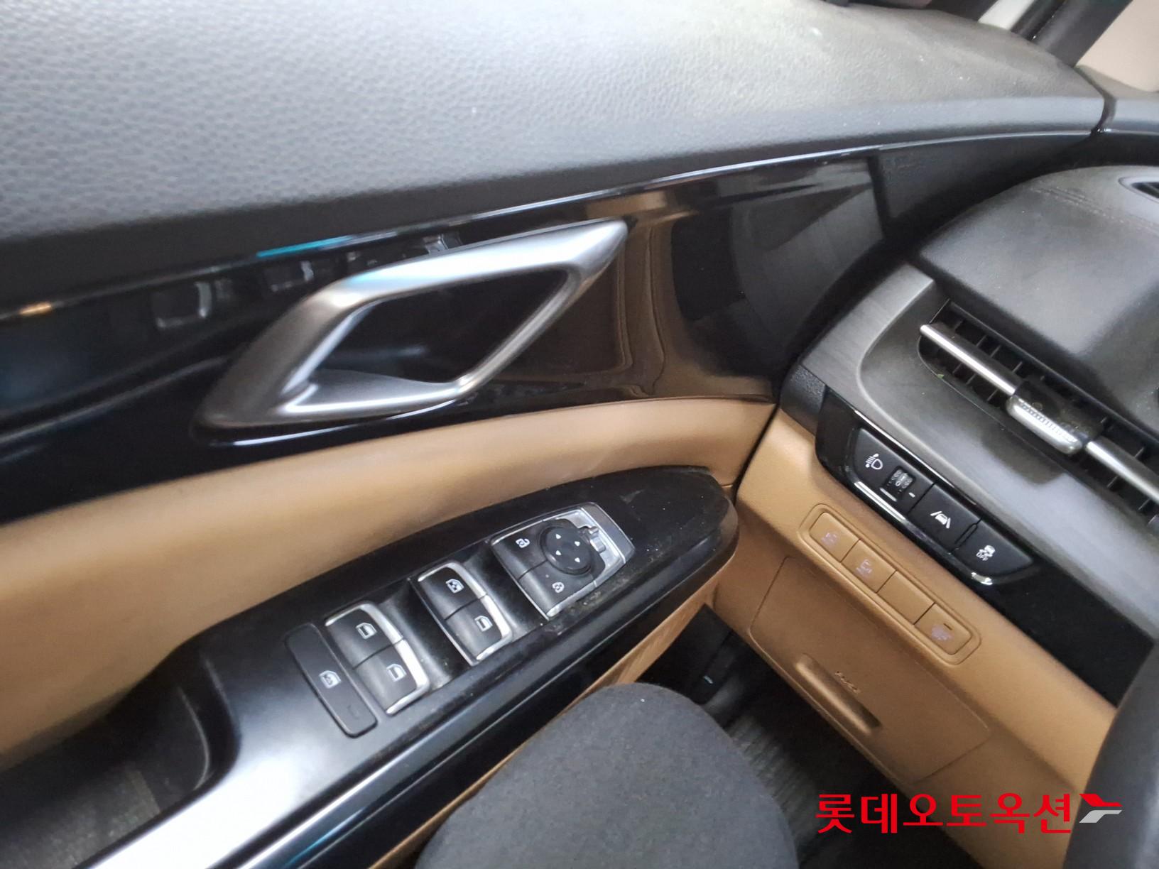 2021 - kia carnival