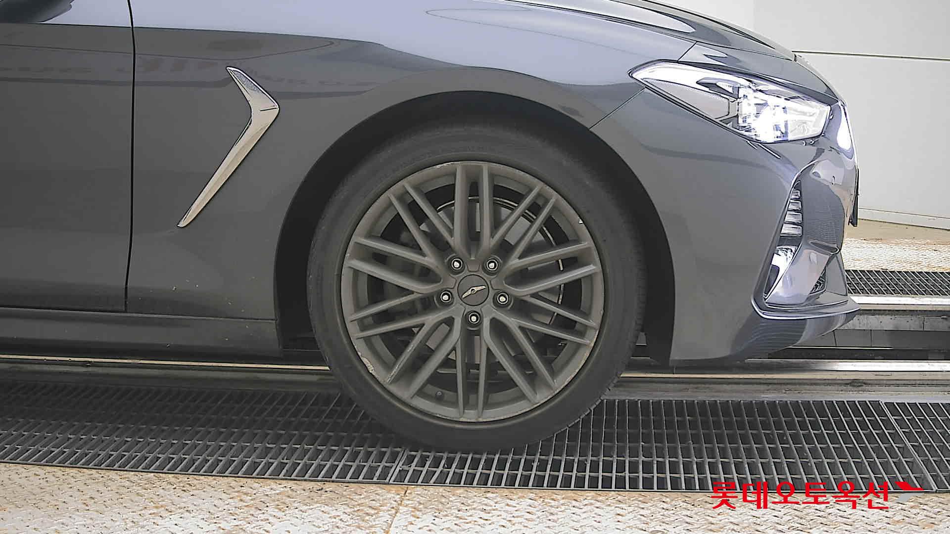 2018 - genesis g70