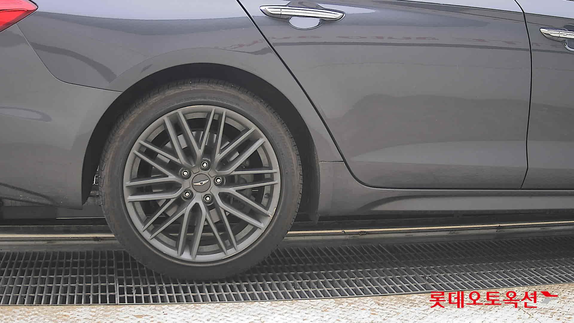 2018 - genesis g70
