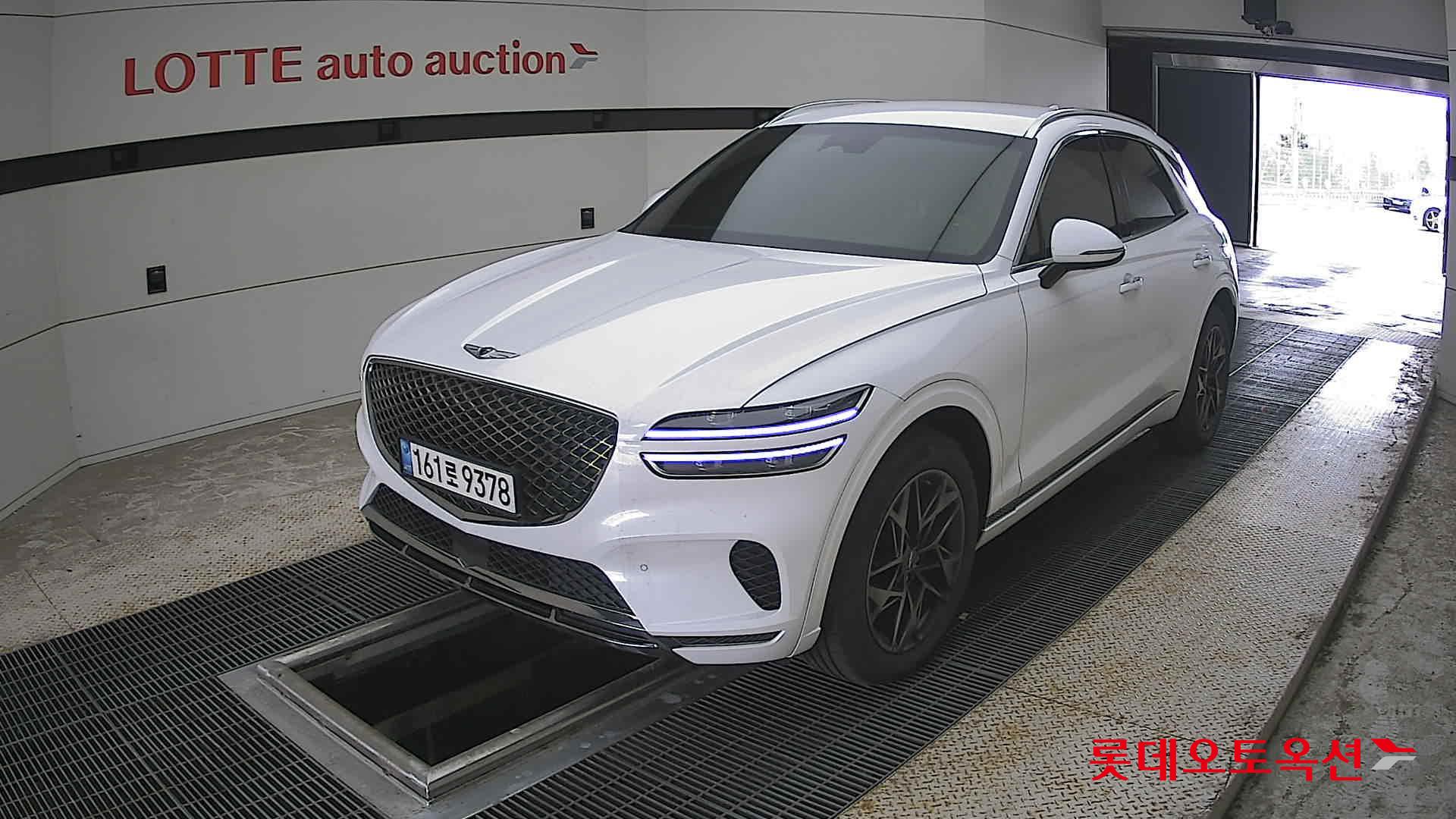 2021 - genesis gv70