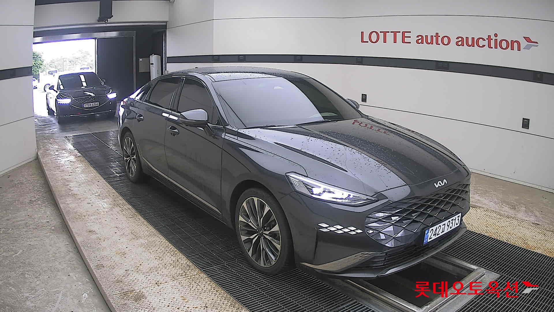 2023 - kia k8