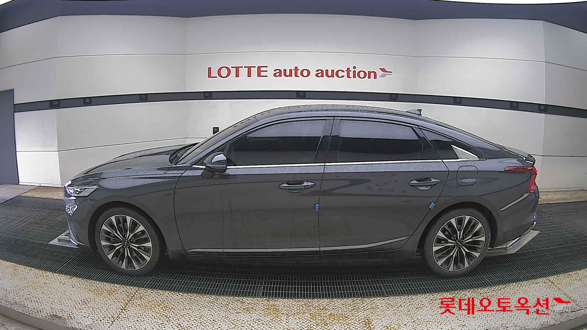 2023 - kia k8