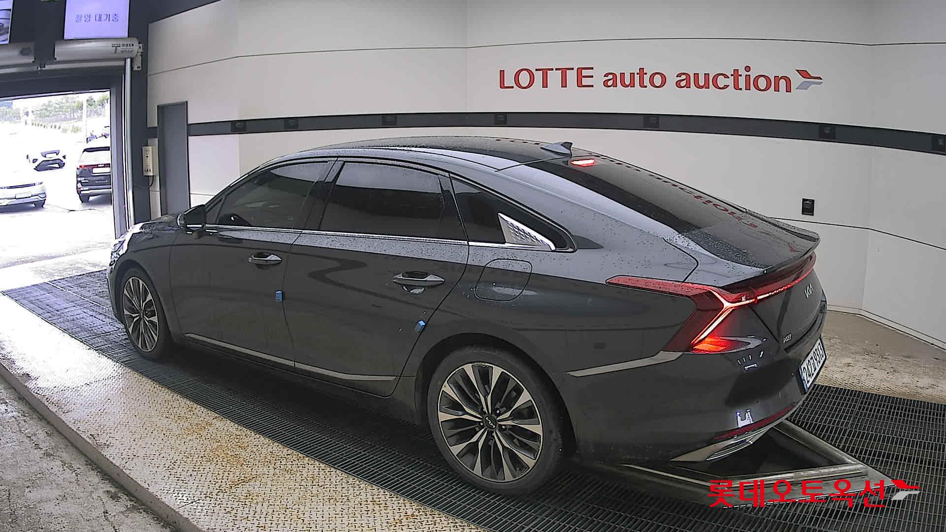 2023 - kia k8
