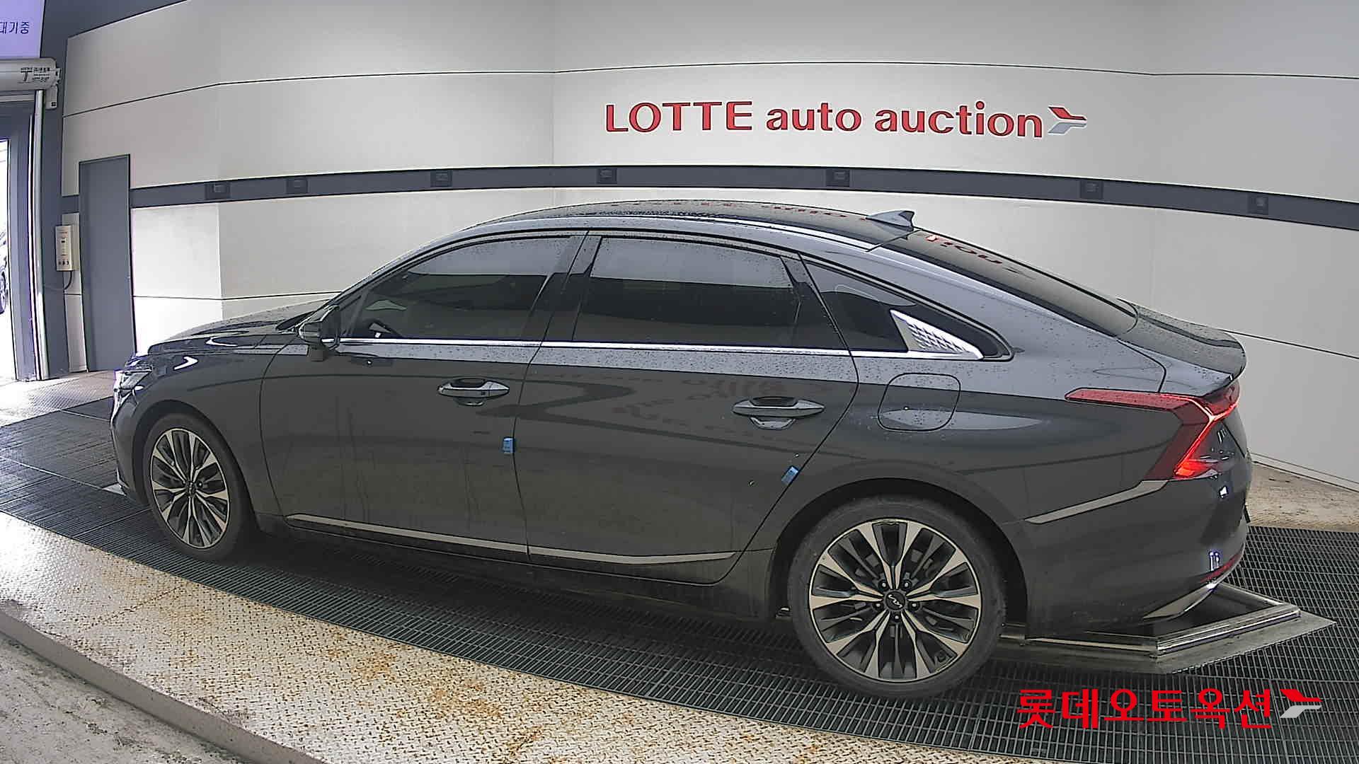 2023 - kia k8