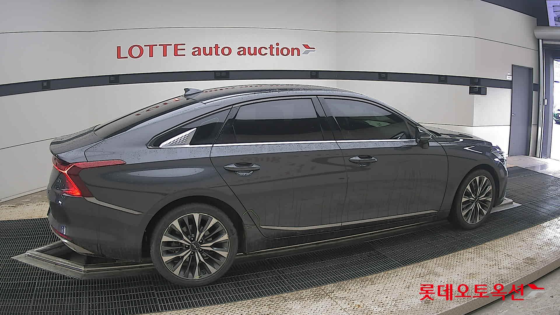 2023 - kia k8