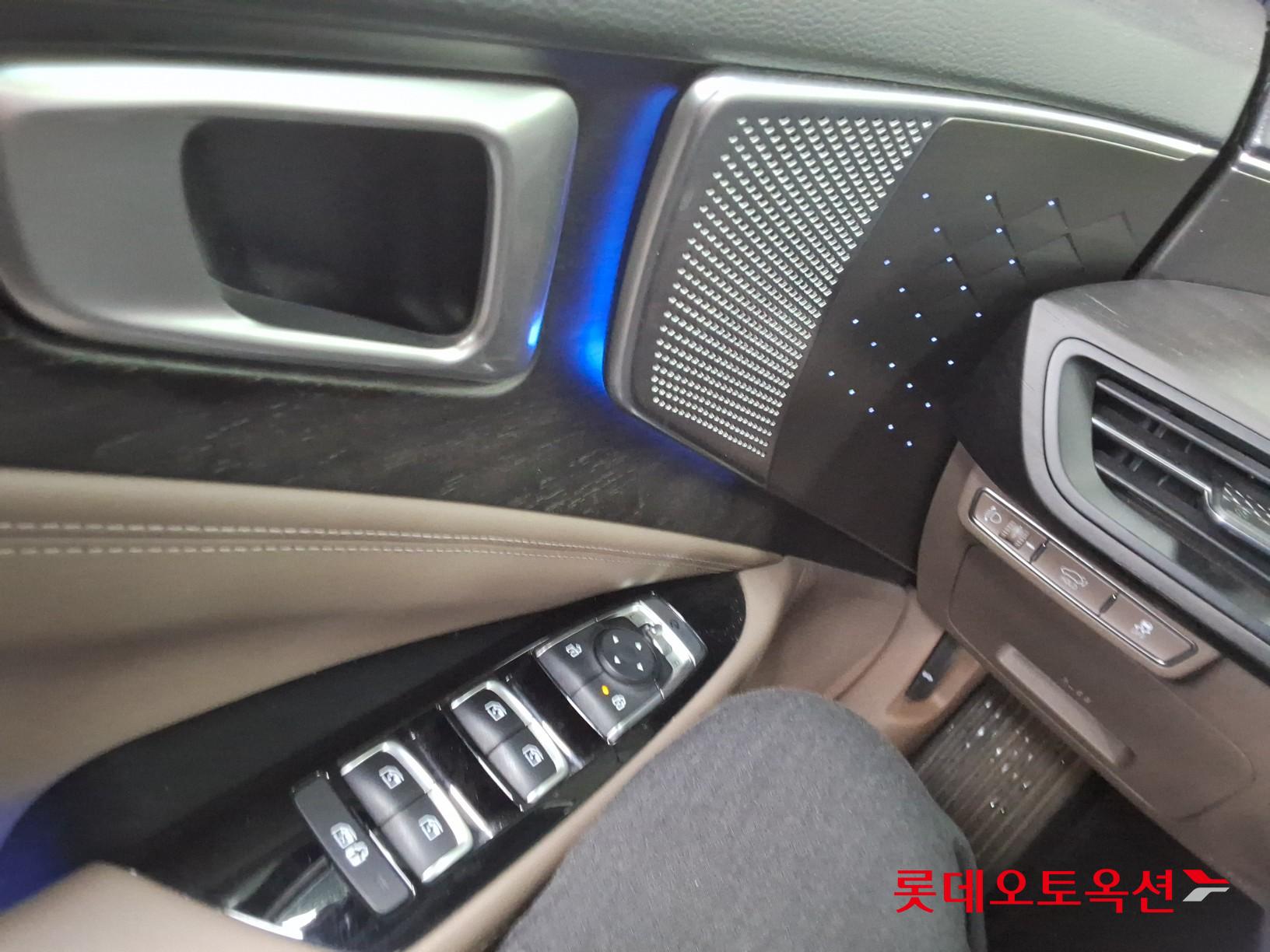 2023 - kia k8