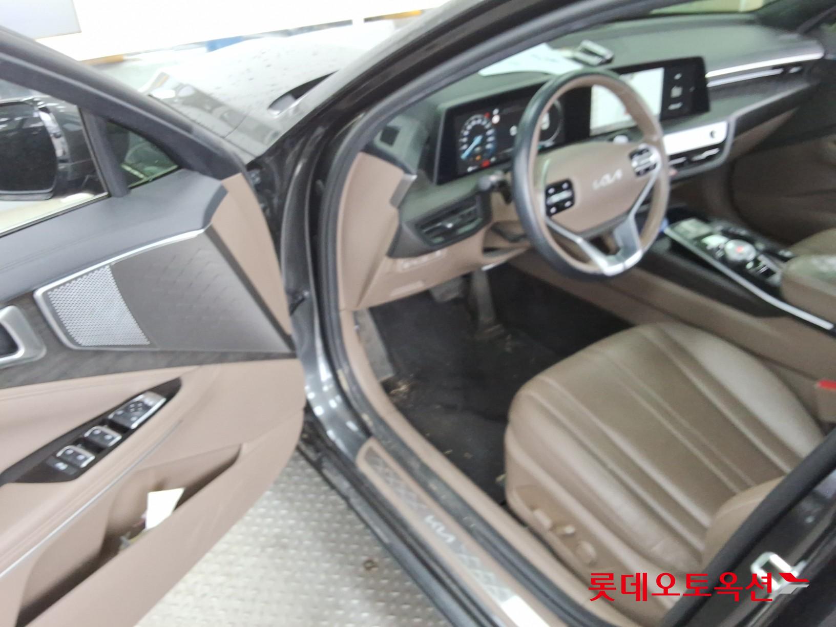 2023 - kia k8