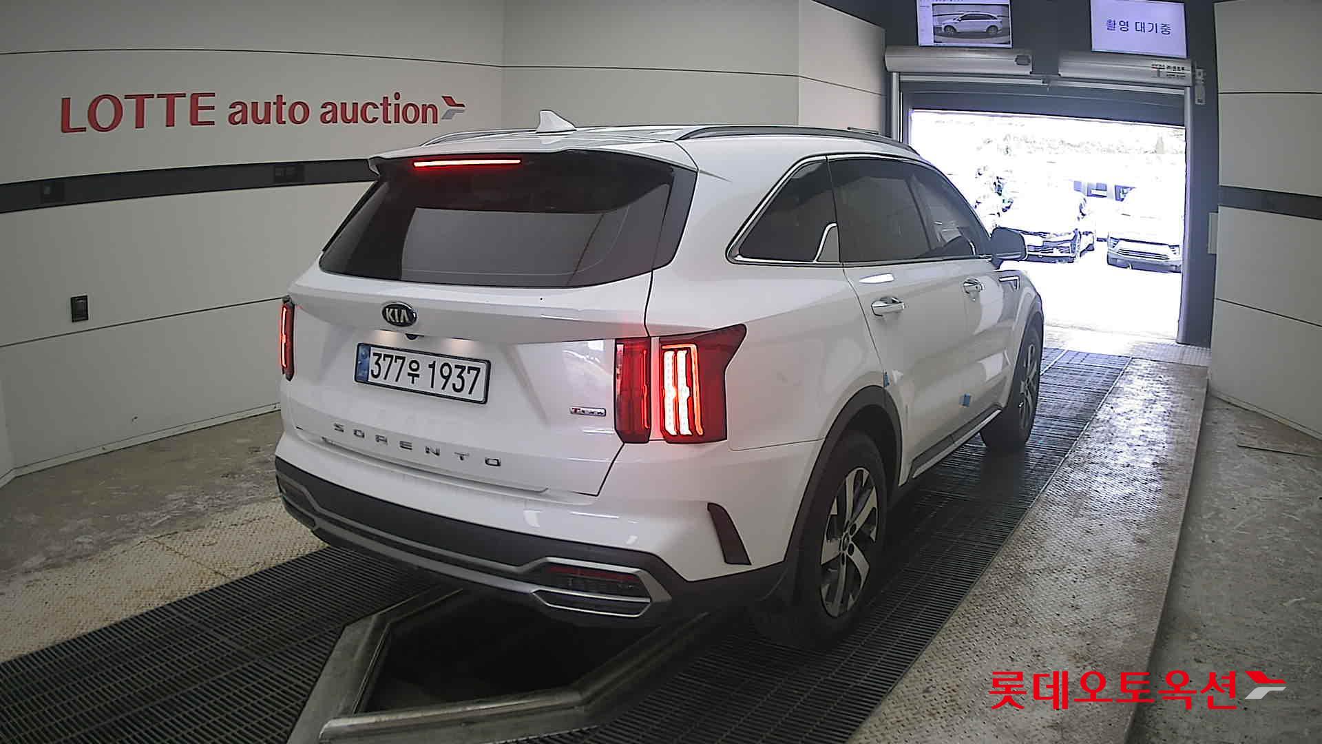 2021 - kia sorento