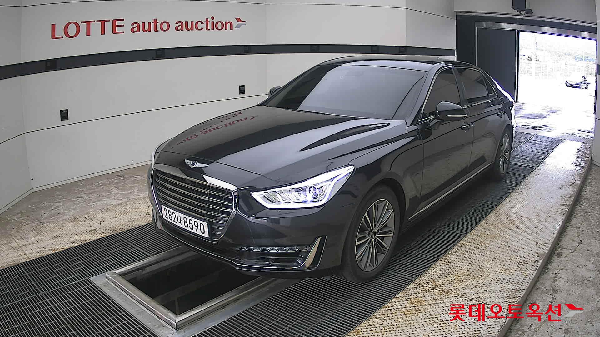 2018 - genesis eq900