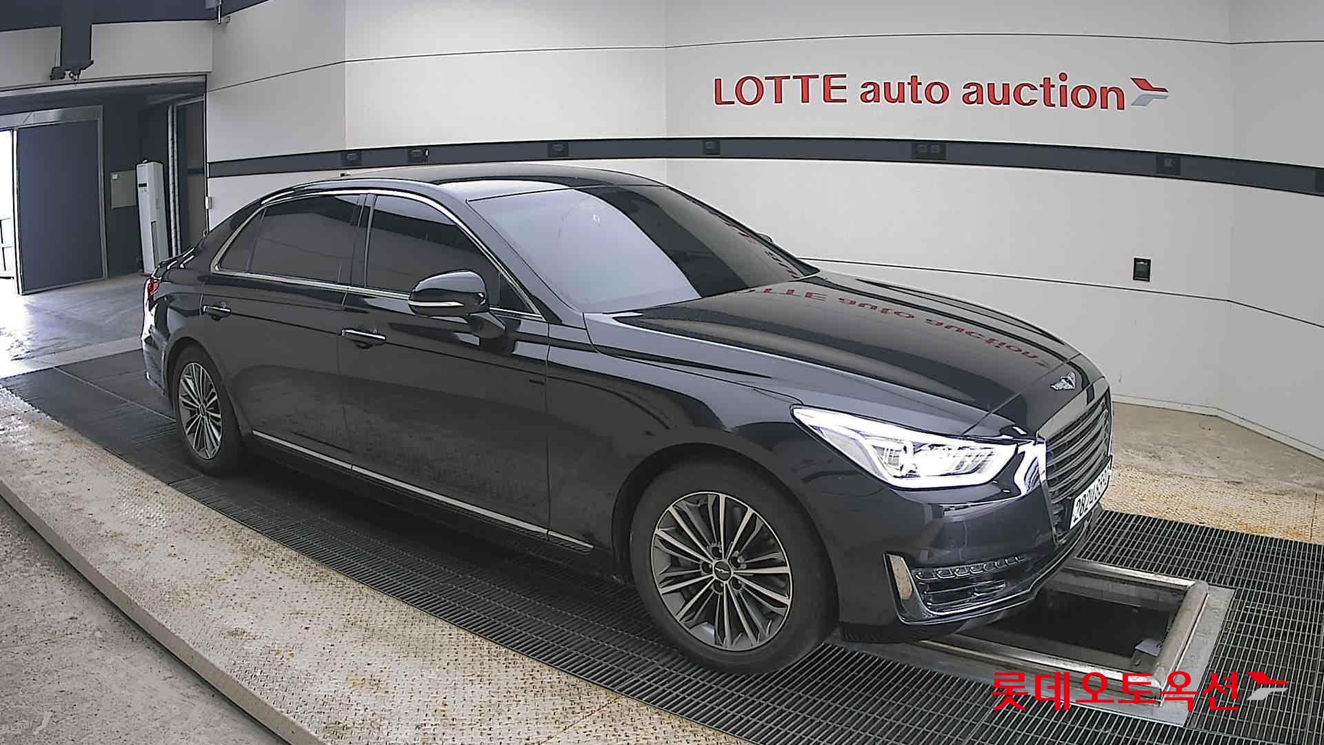 2018 - genesis eq900