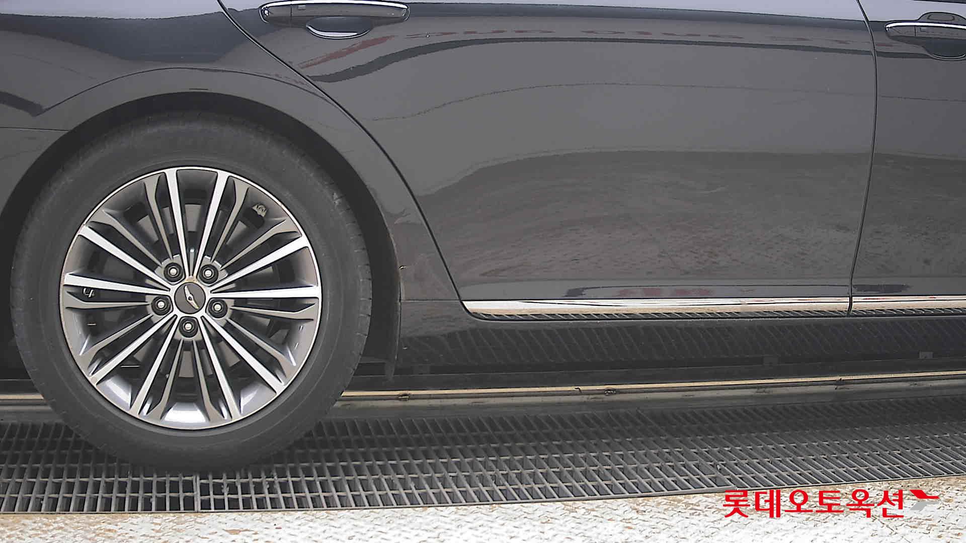 2018 - genesis eq900