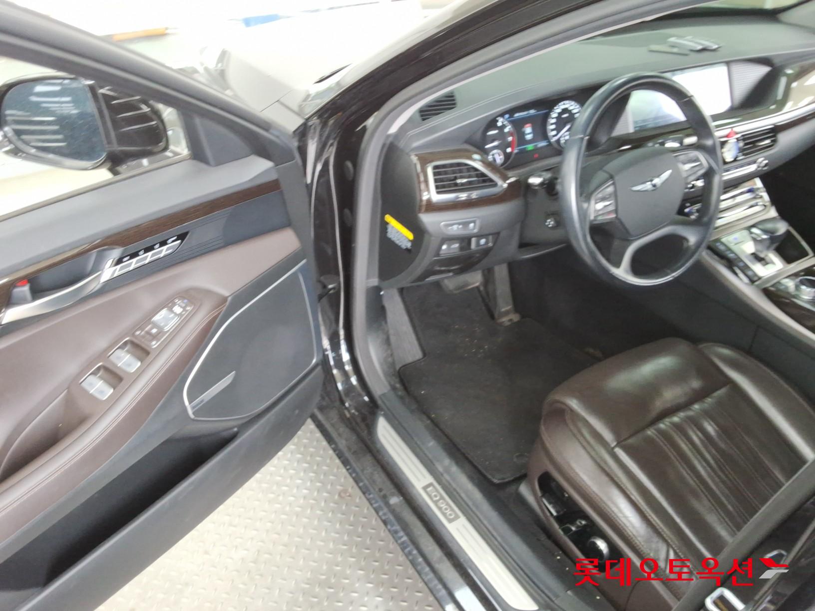 2018 - genesis eq900