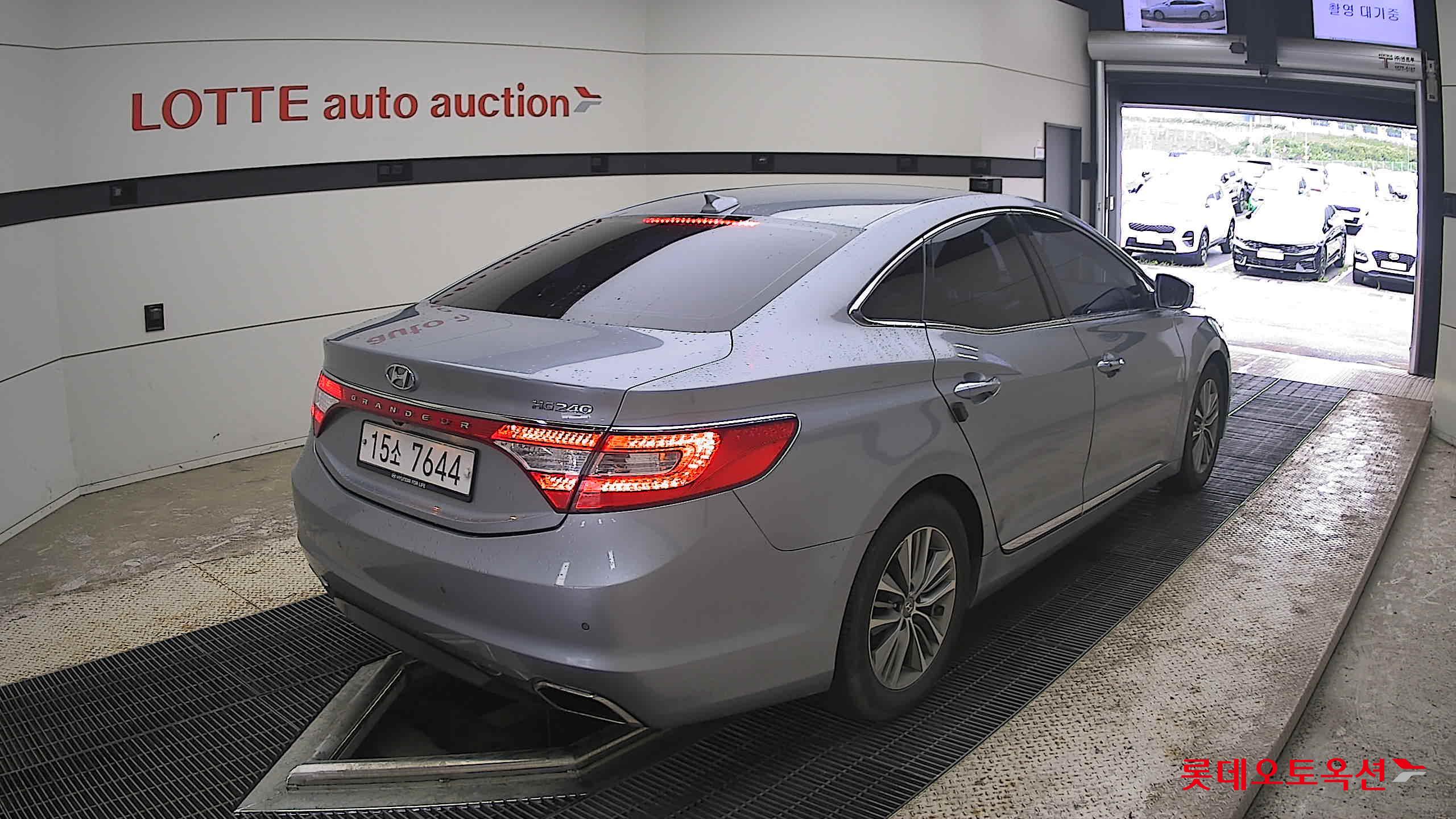 2016 - hyundai grandeur