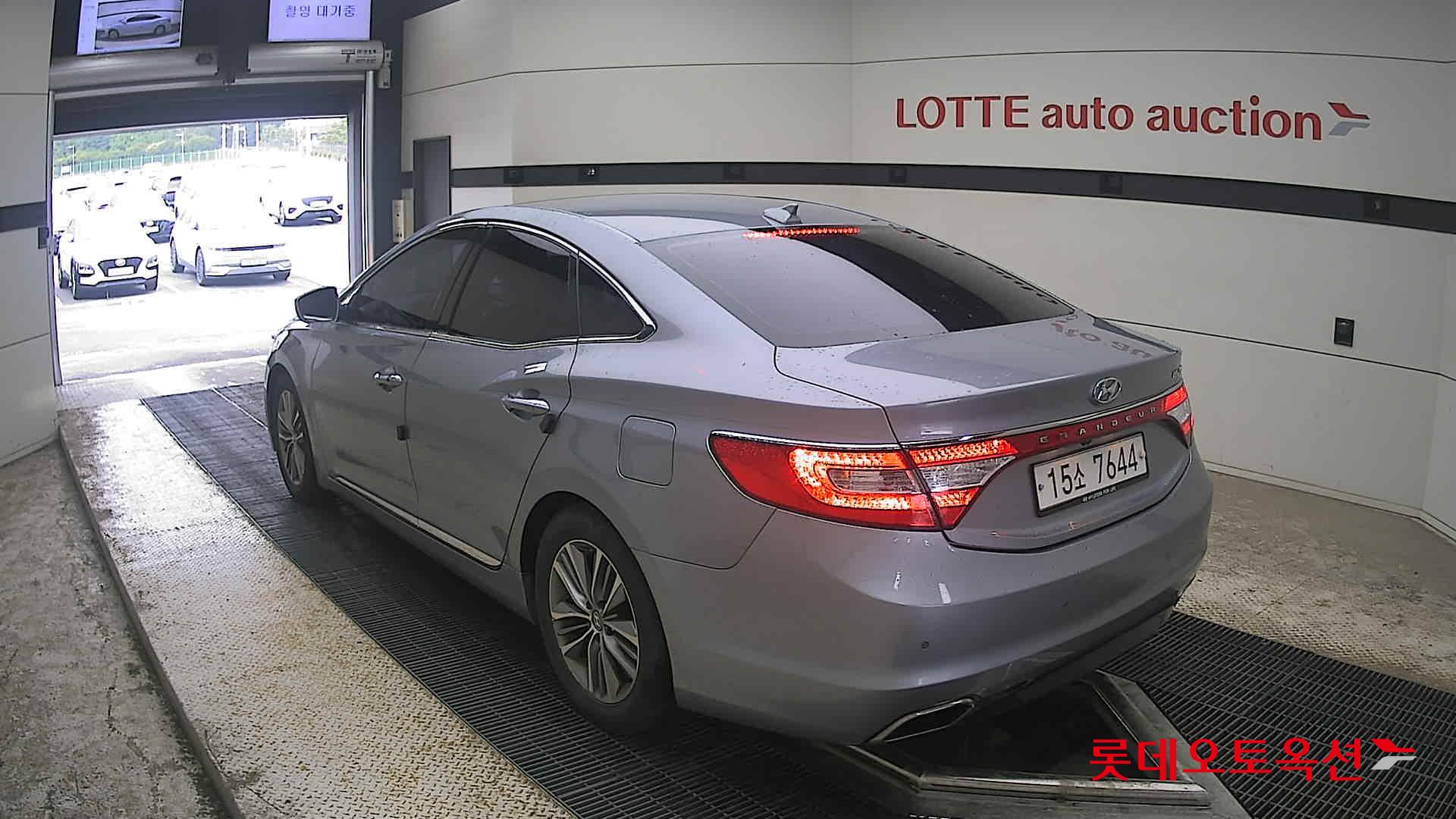 2016 - hyundai grandeur