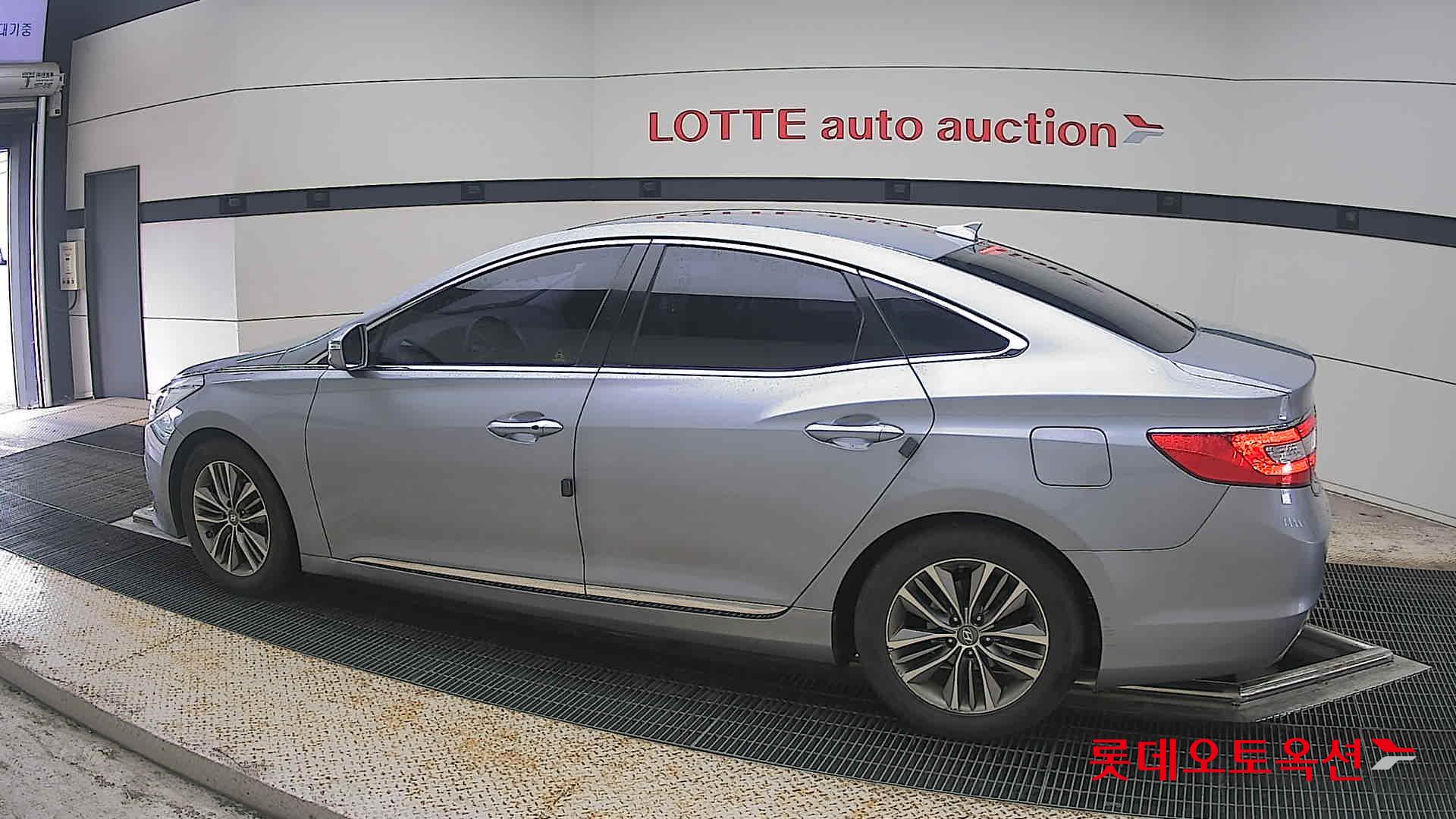 2016 - hyundai grandeur