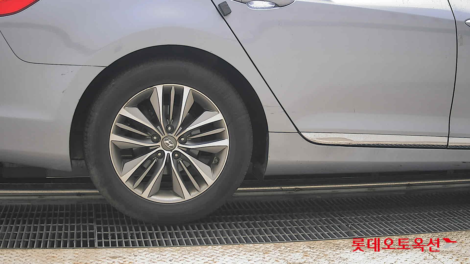 2016 - hyundai grandeur