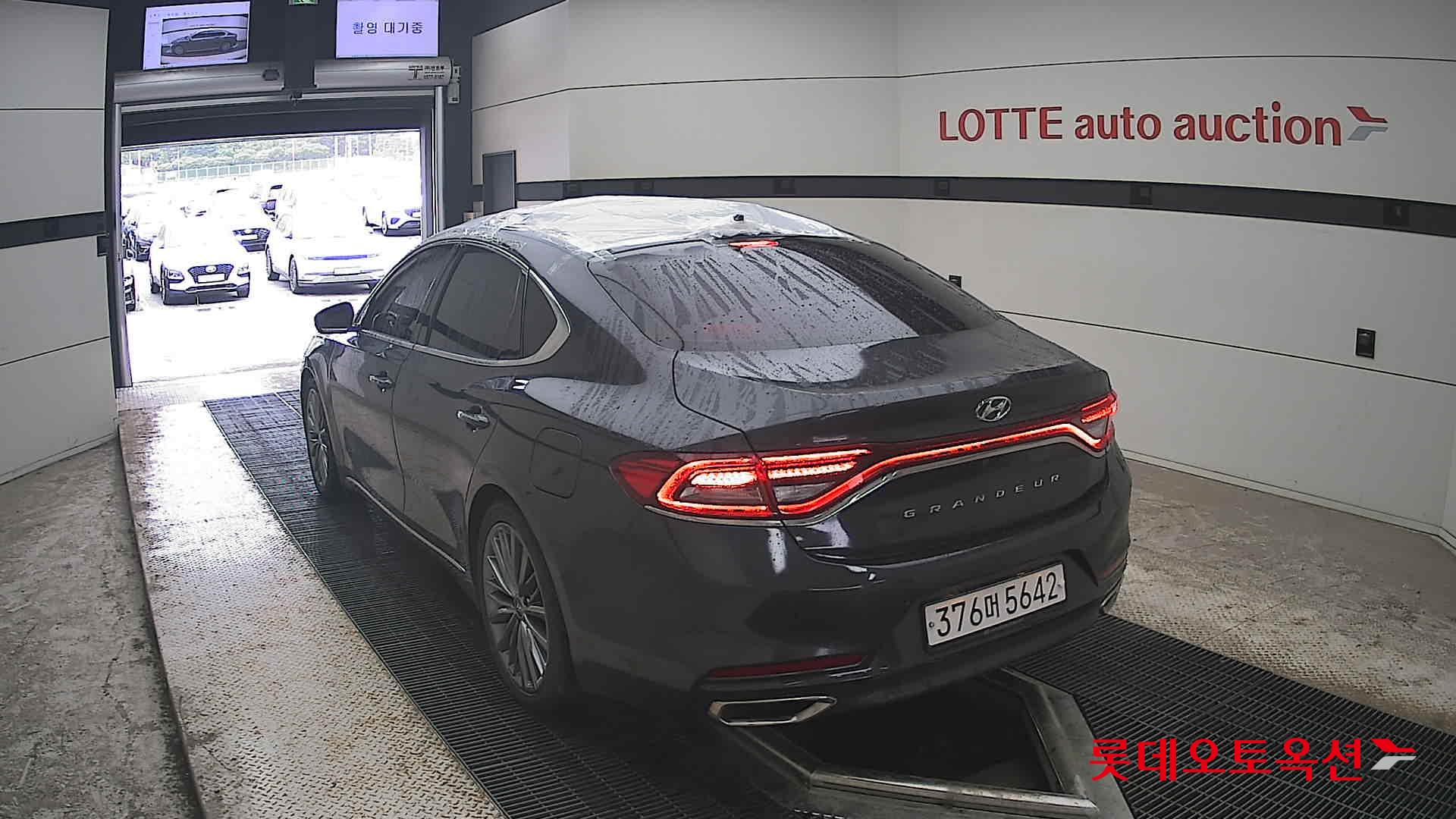 2018 - hyundai grandeur
