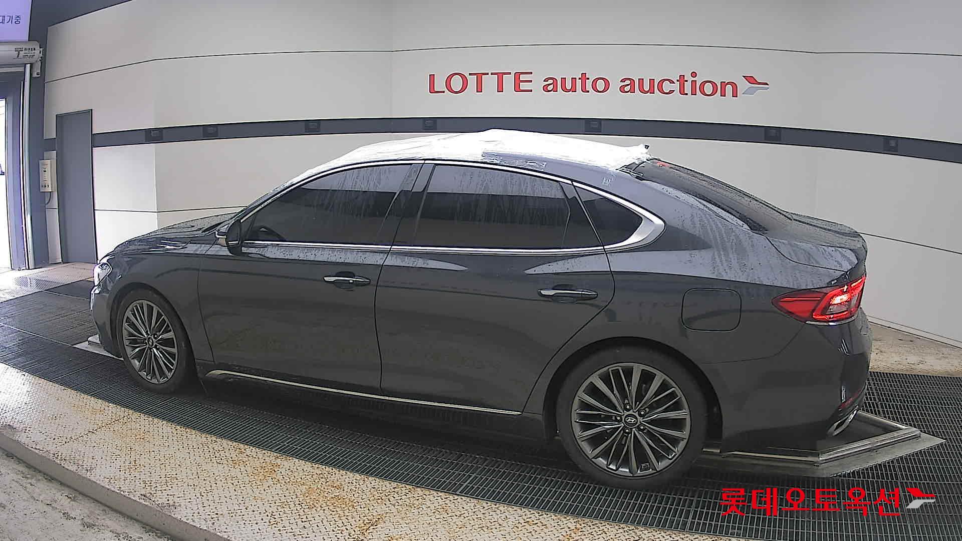 2018 - hyundai grandeur