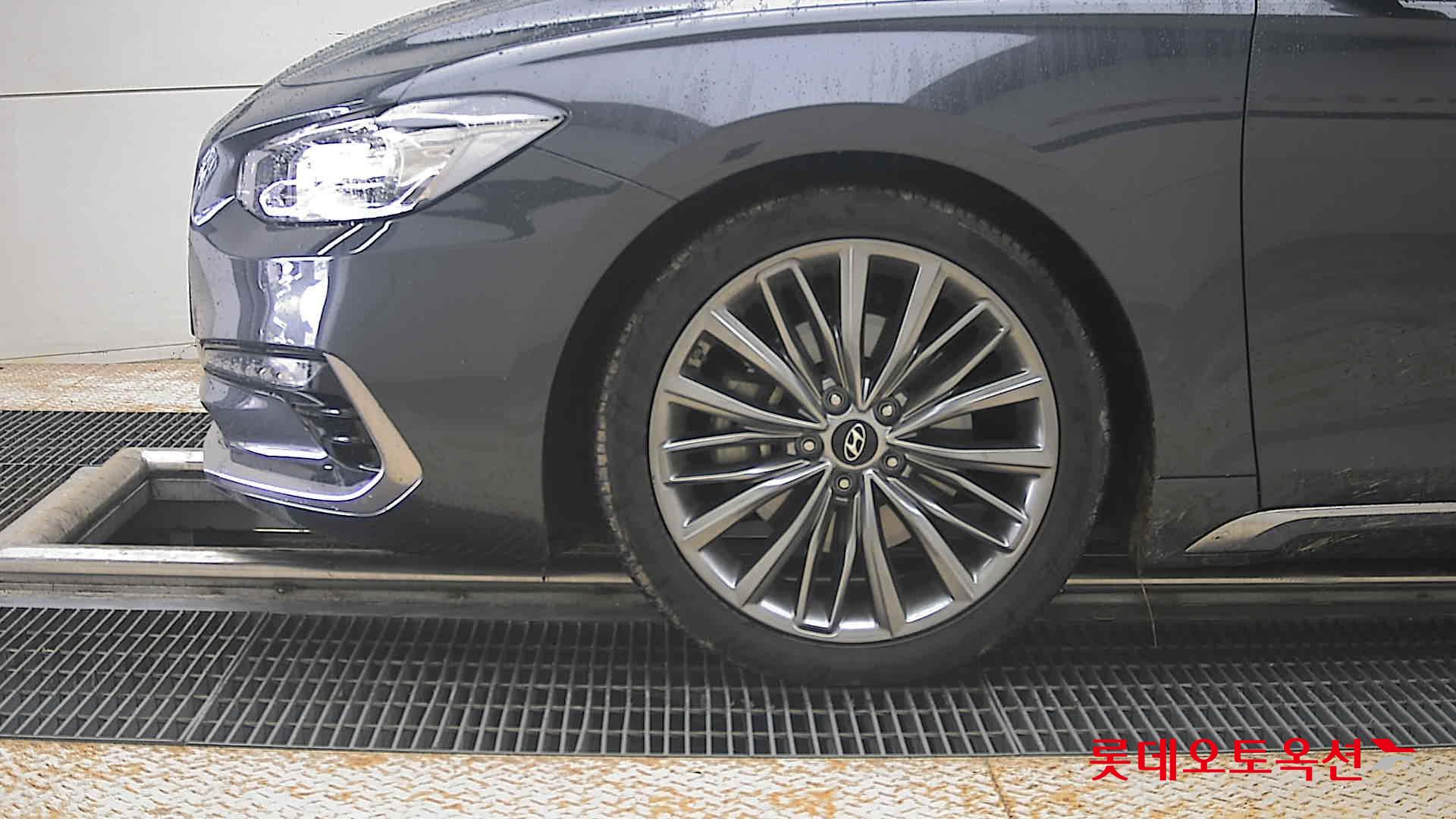 2018 - hyundai grandeur