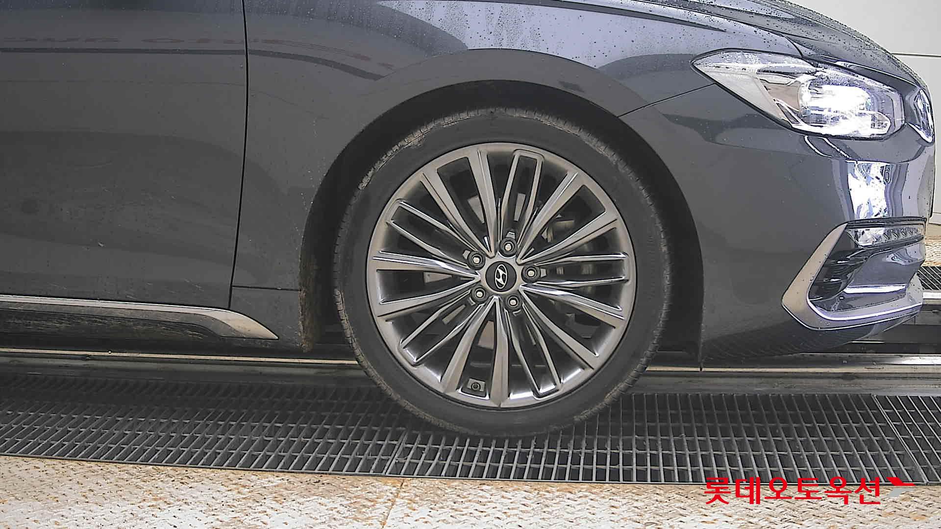 2018 - hyundai grandeur