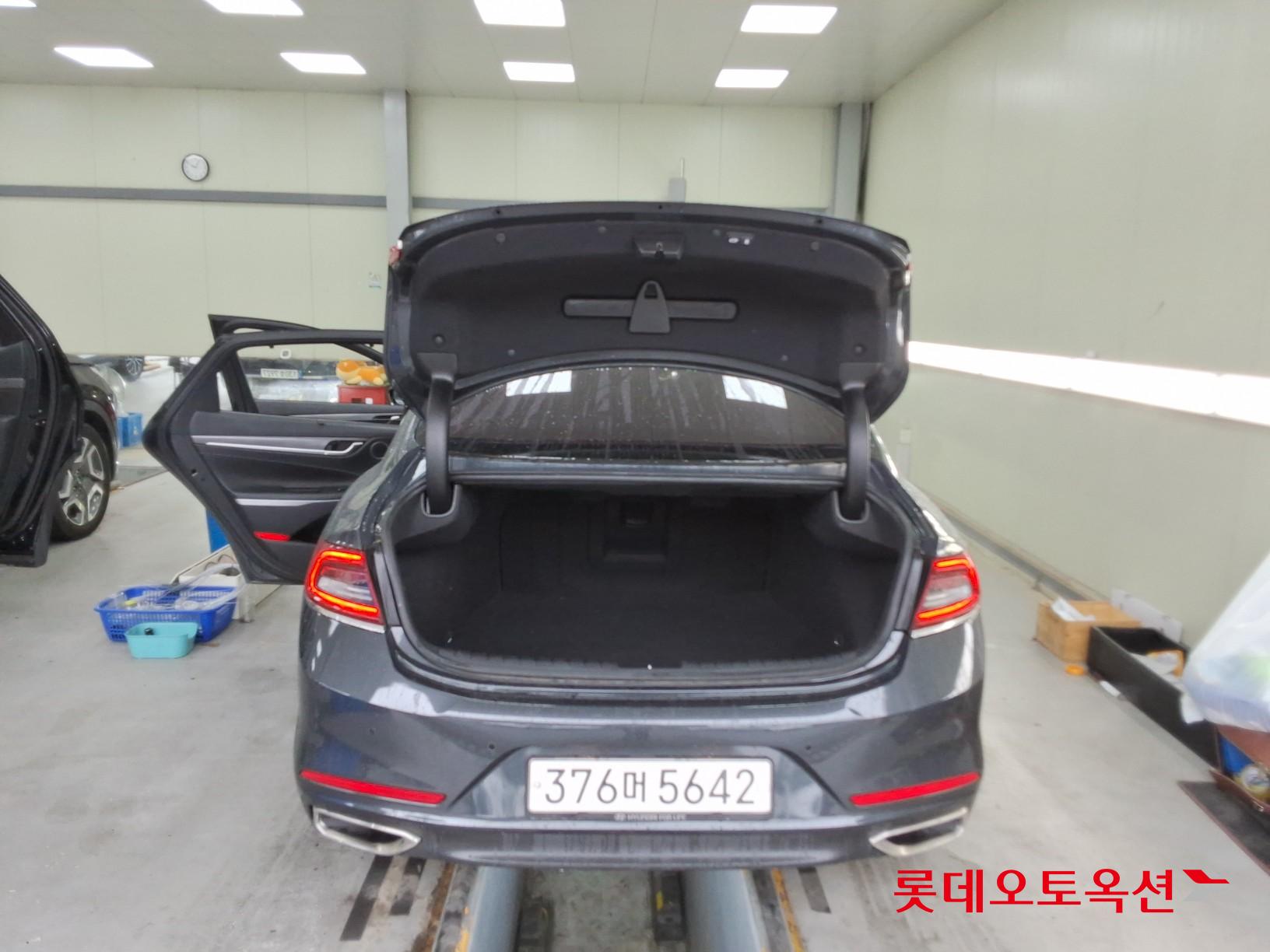 2018 - hyundai grandeur