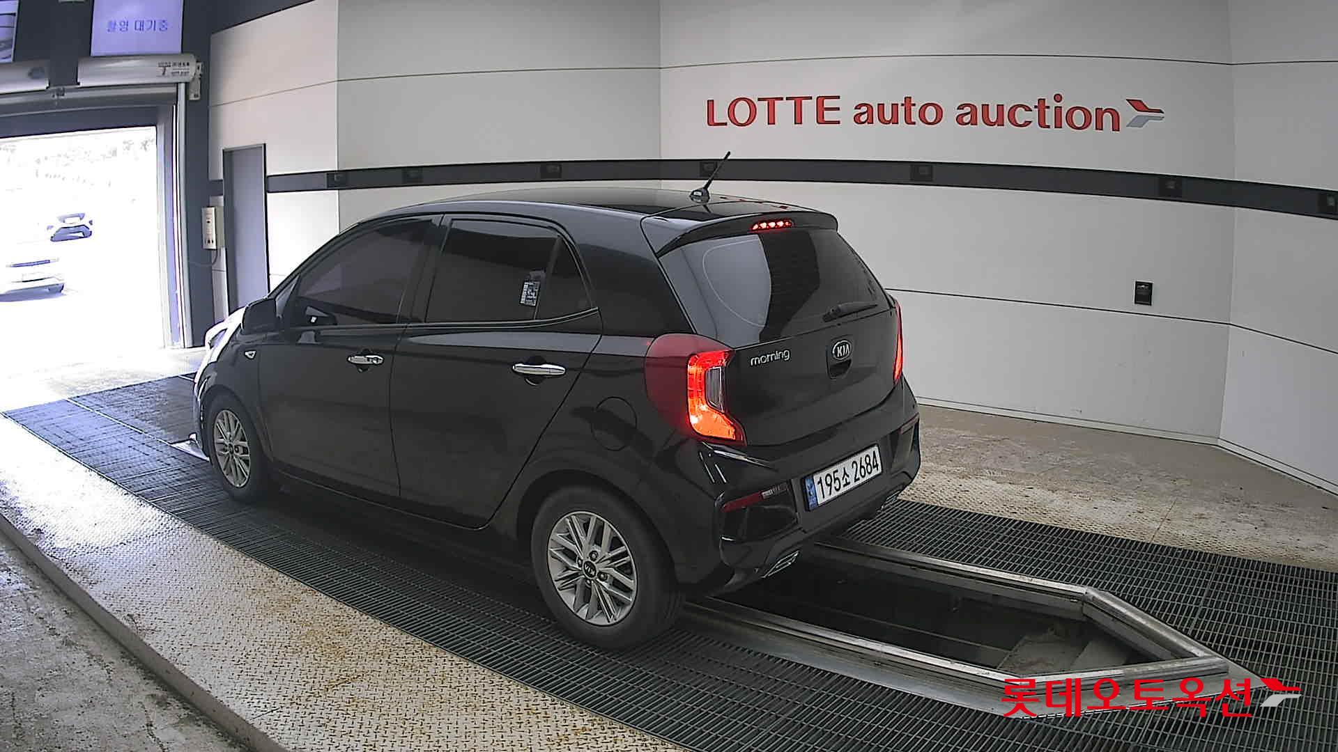 2021 - kia morning