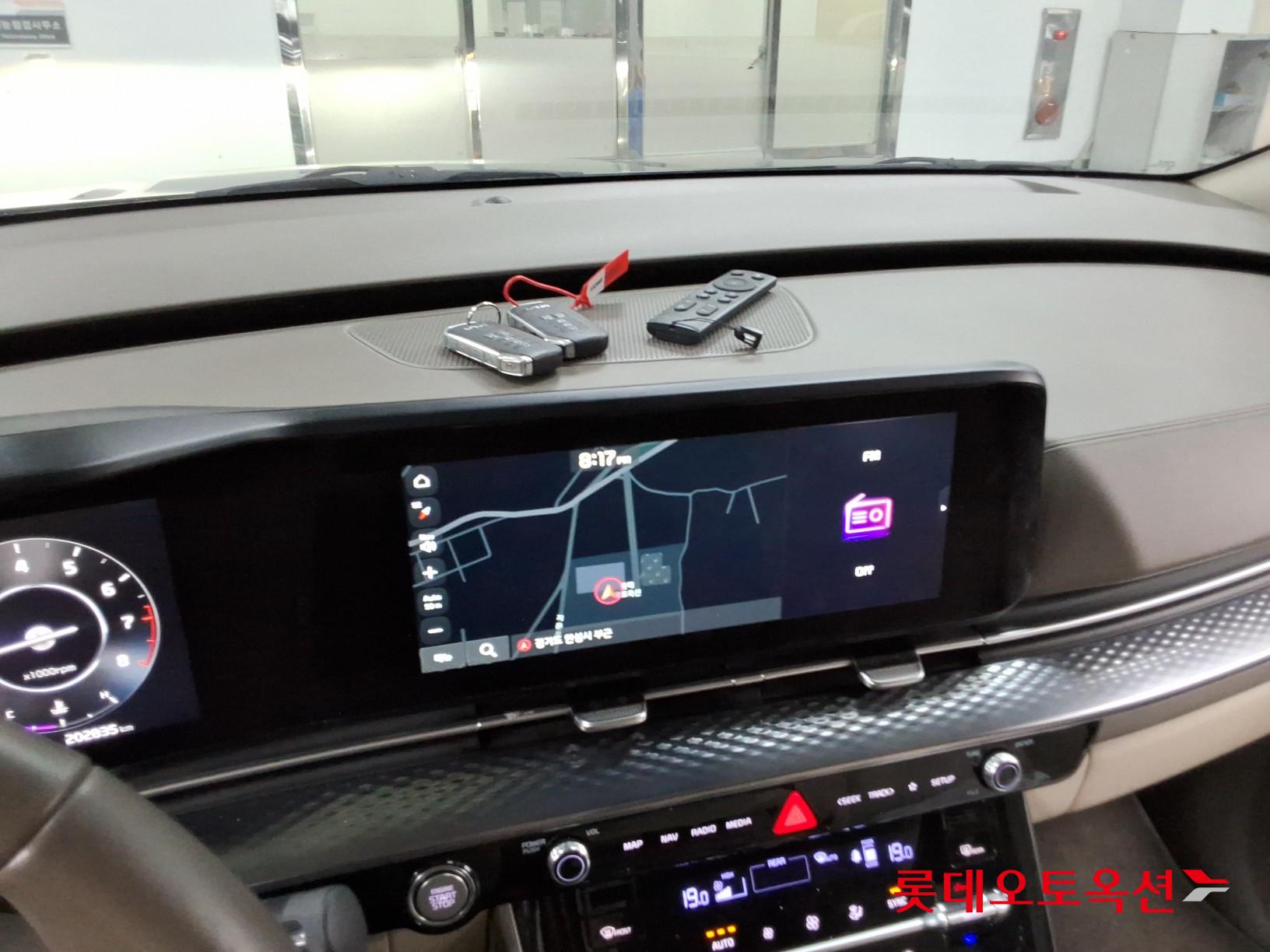 2022 - kia carnival