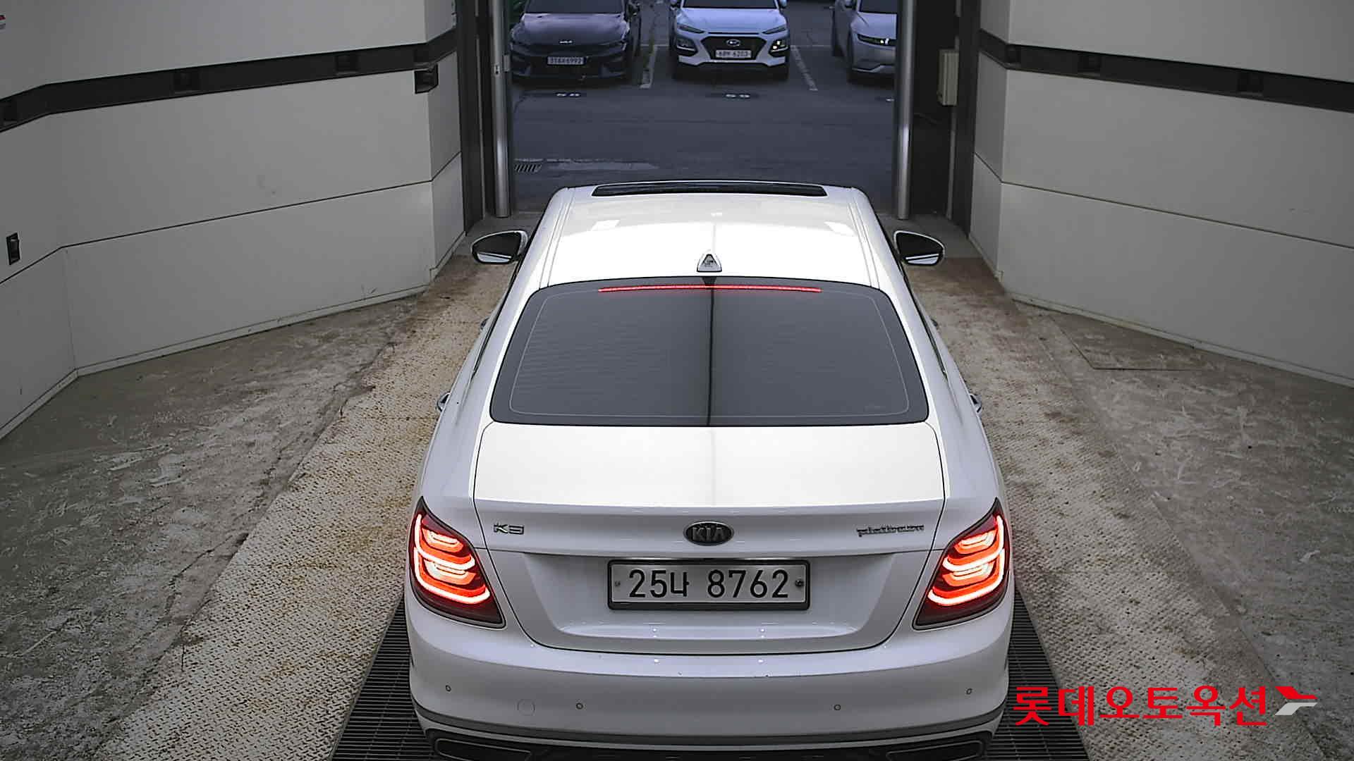 2019 - kia k9