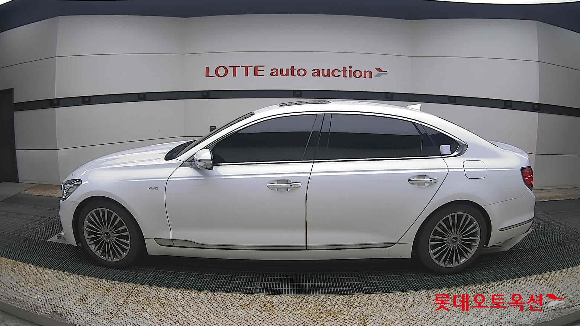 2019 - kia k9