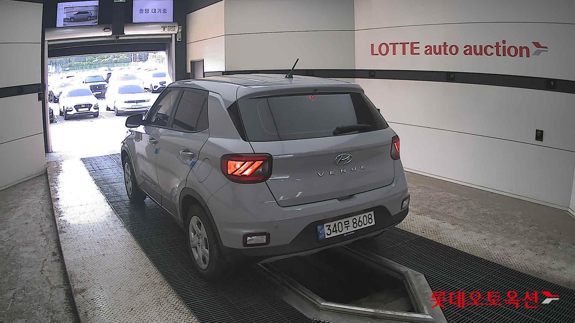 2022 - hyundai venue