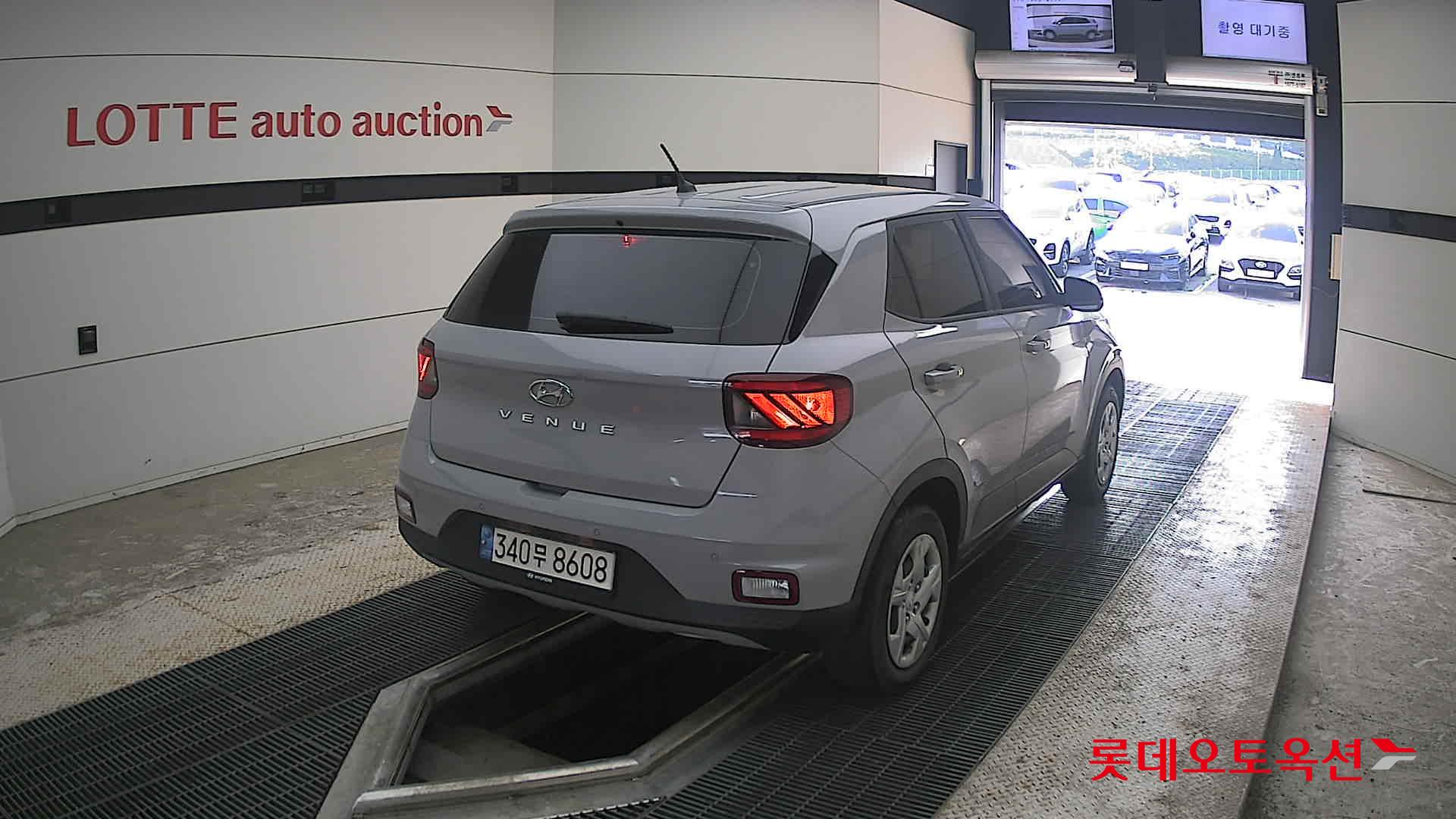2022 - hyundai venue