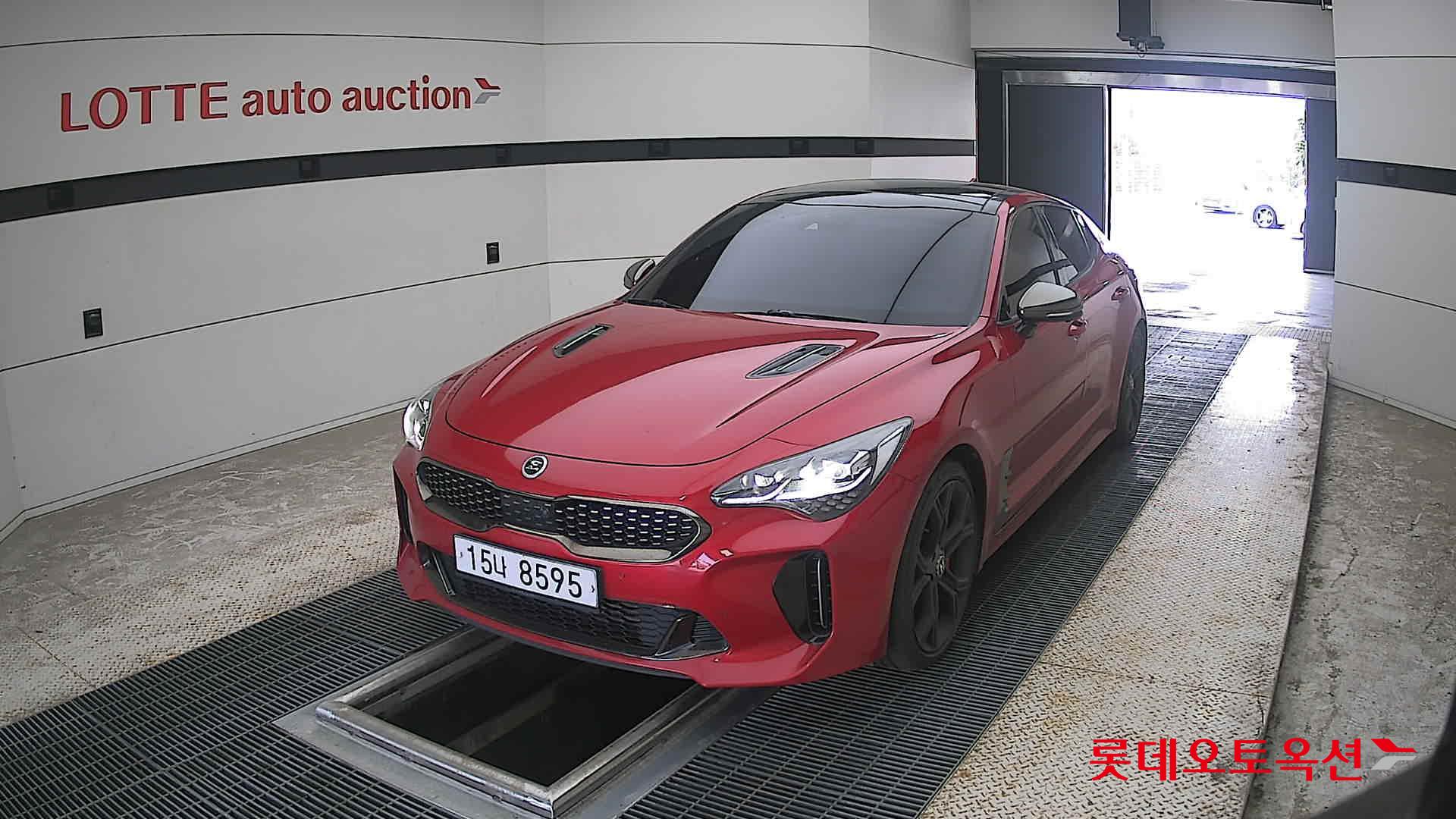 2019 - kia stinger