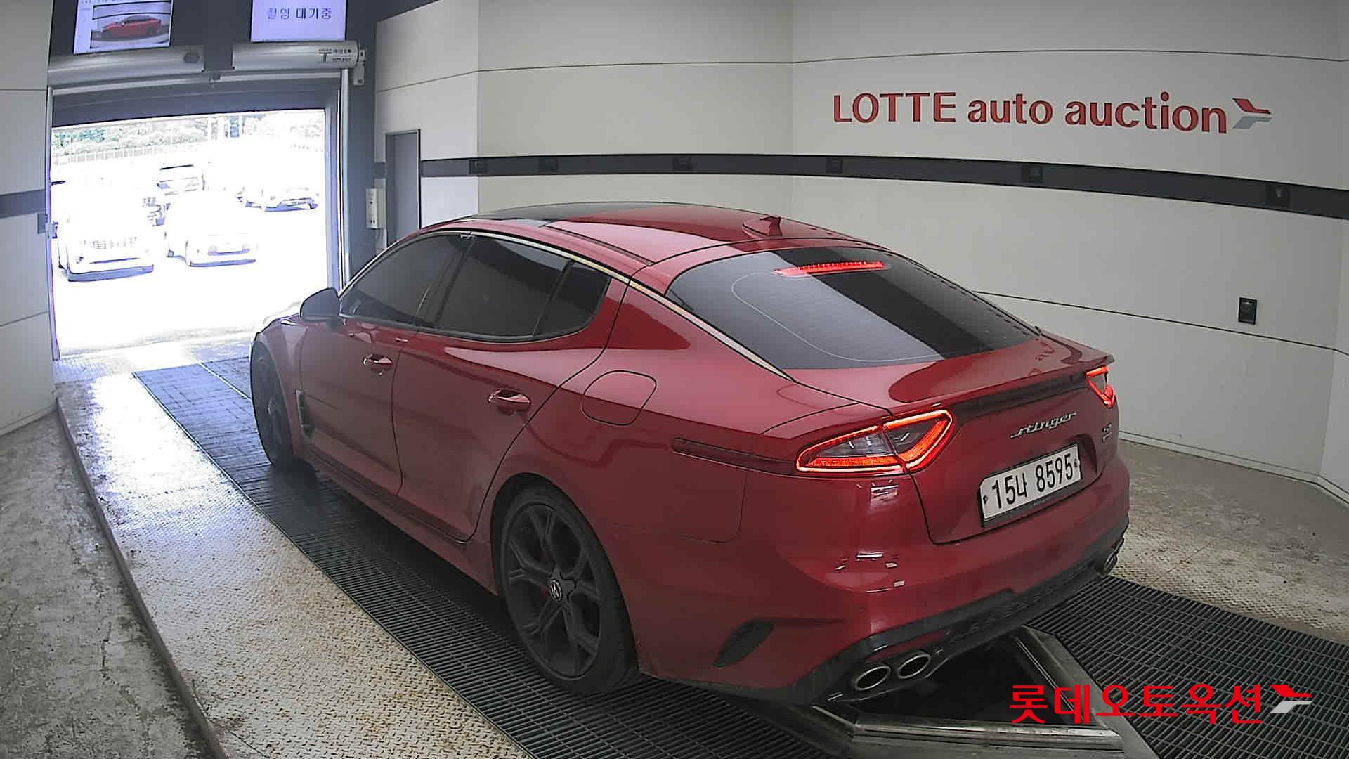 2019 - kia stinger