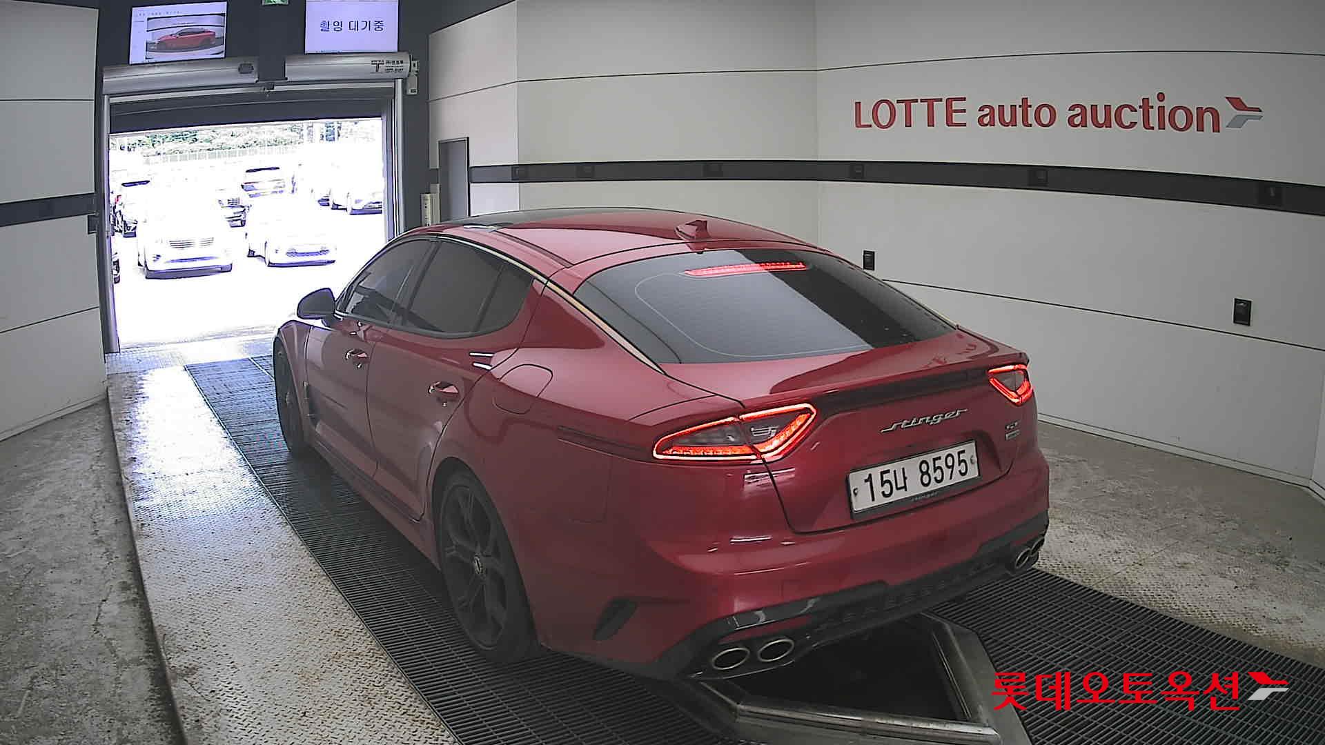 2019 - kia stinger