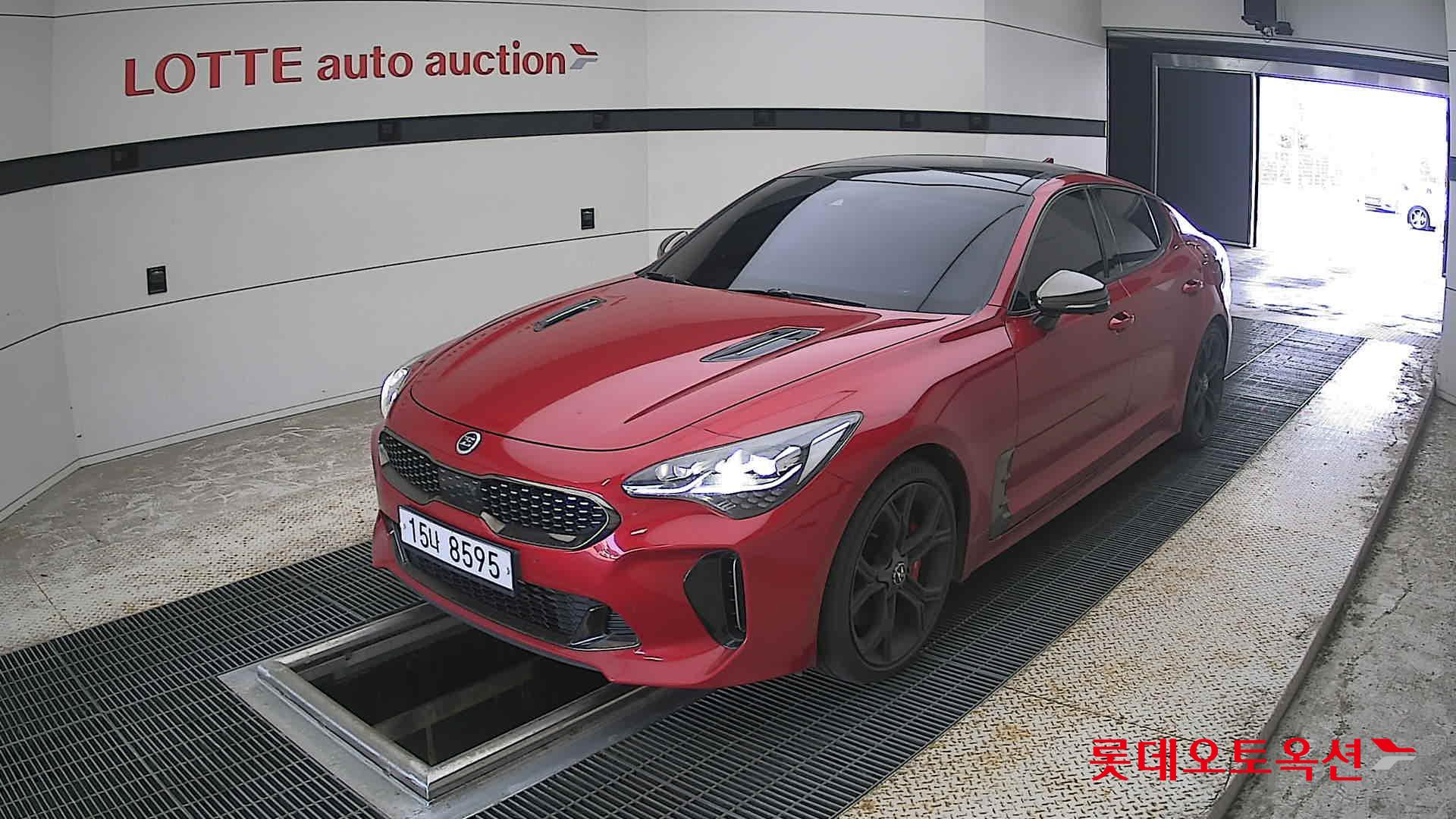 2019 - kia stinger