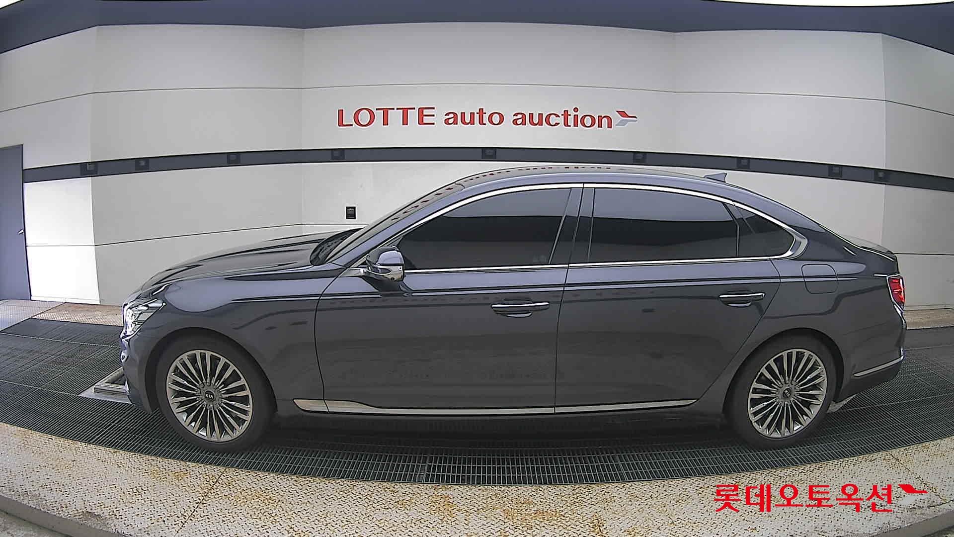2019 - kia k9