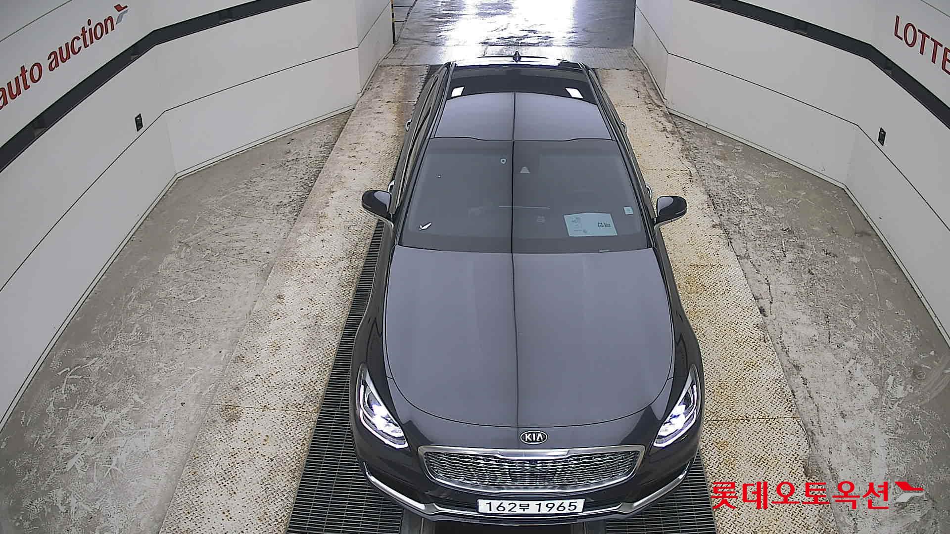 2019 - kia k9